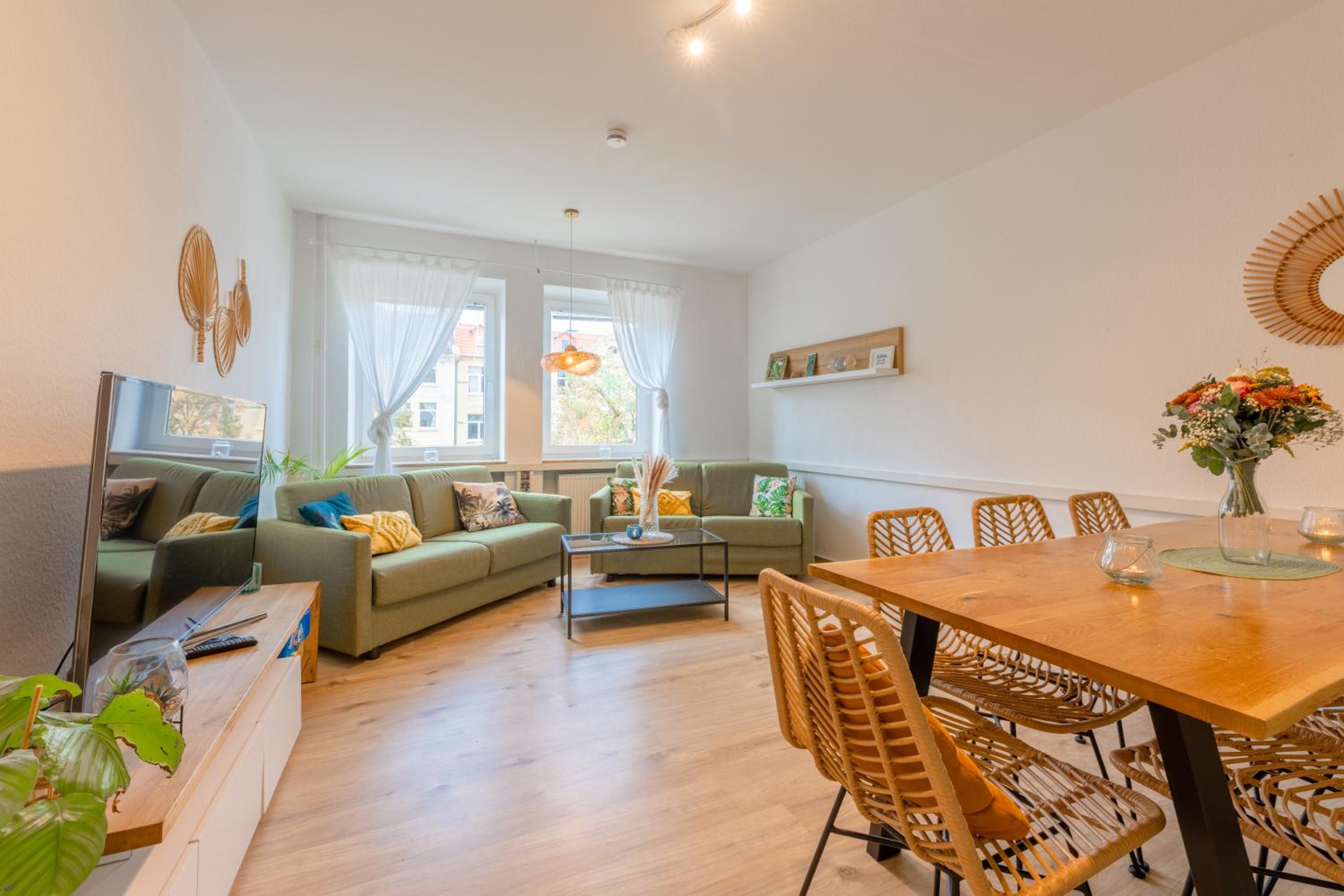 Two-Bedroom Apartment - Photo 18