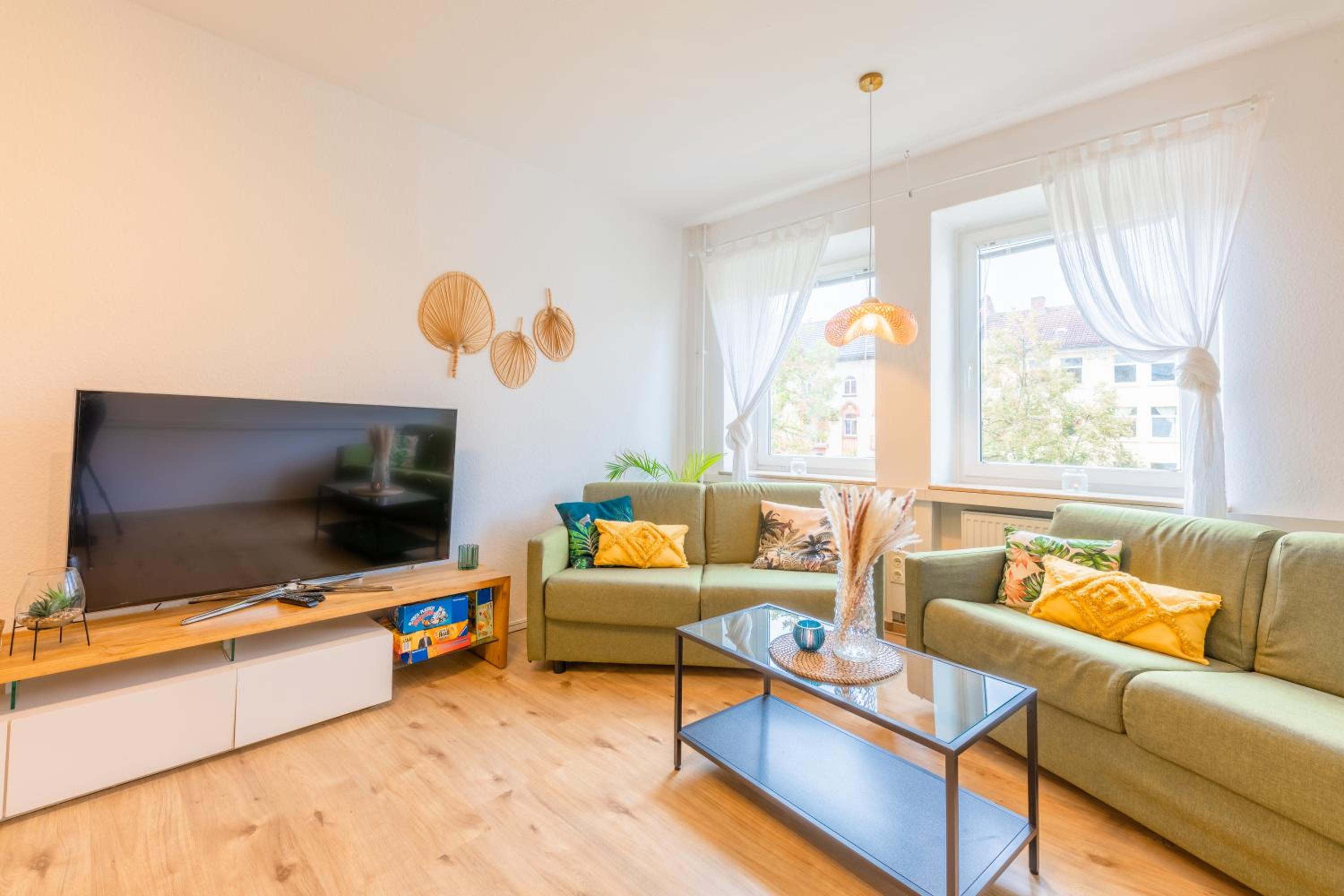 Two-Bedroom Apartment - Photo 21