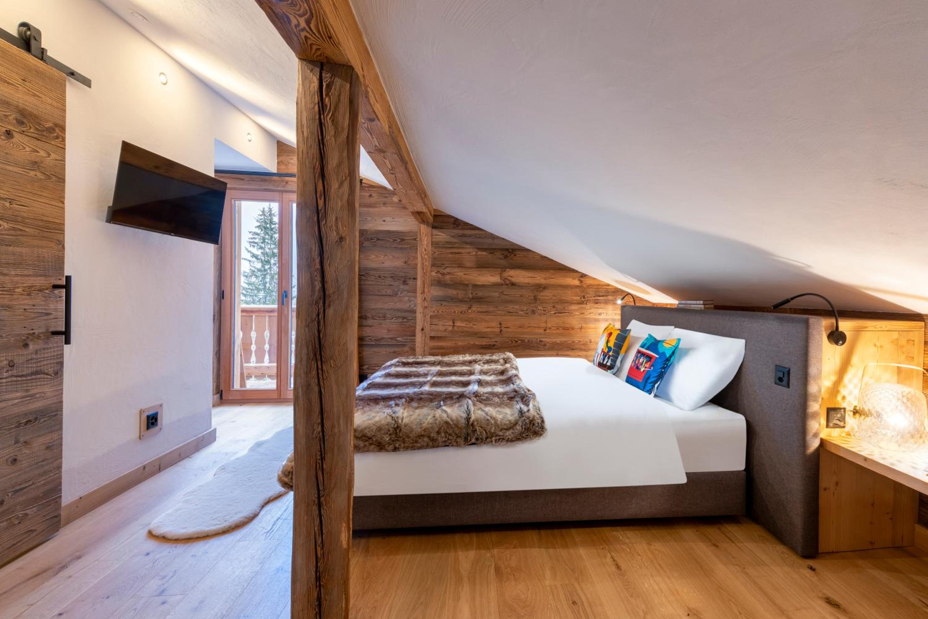 Triple Room with Mountain View