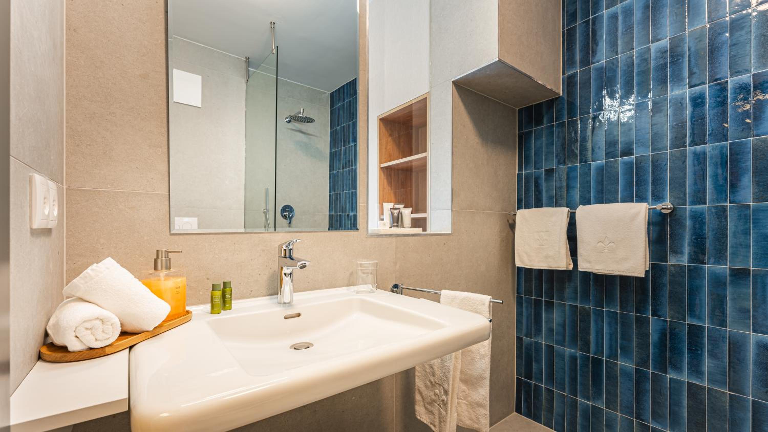 Double Room with Terrace- Disability Access photo 2