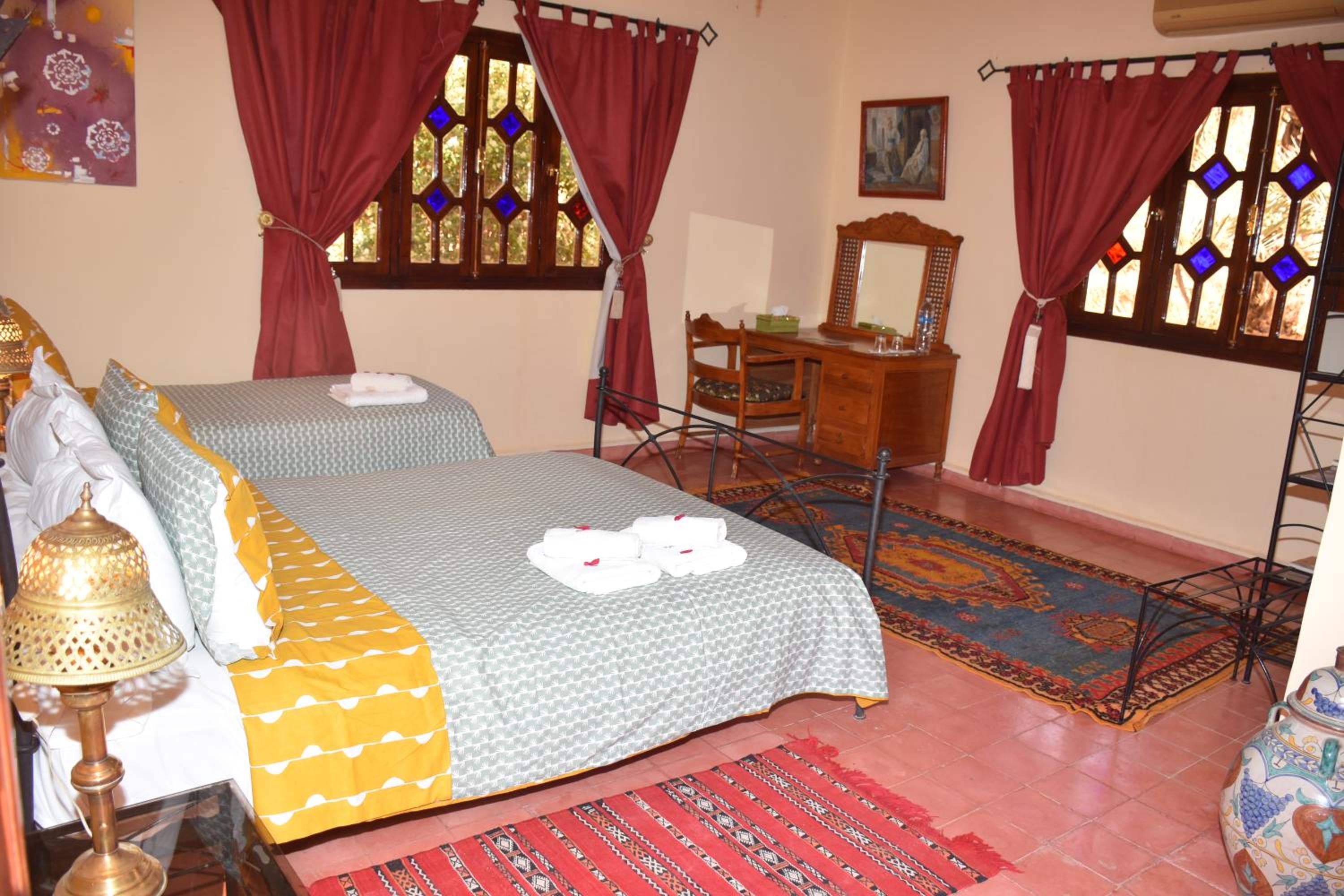 Triple Room with Garden View - Photo 6