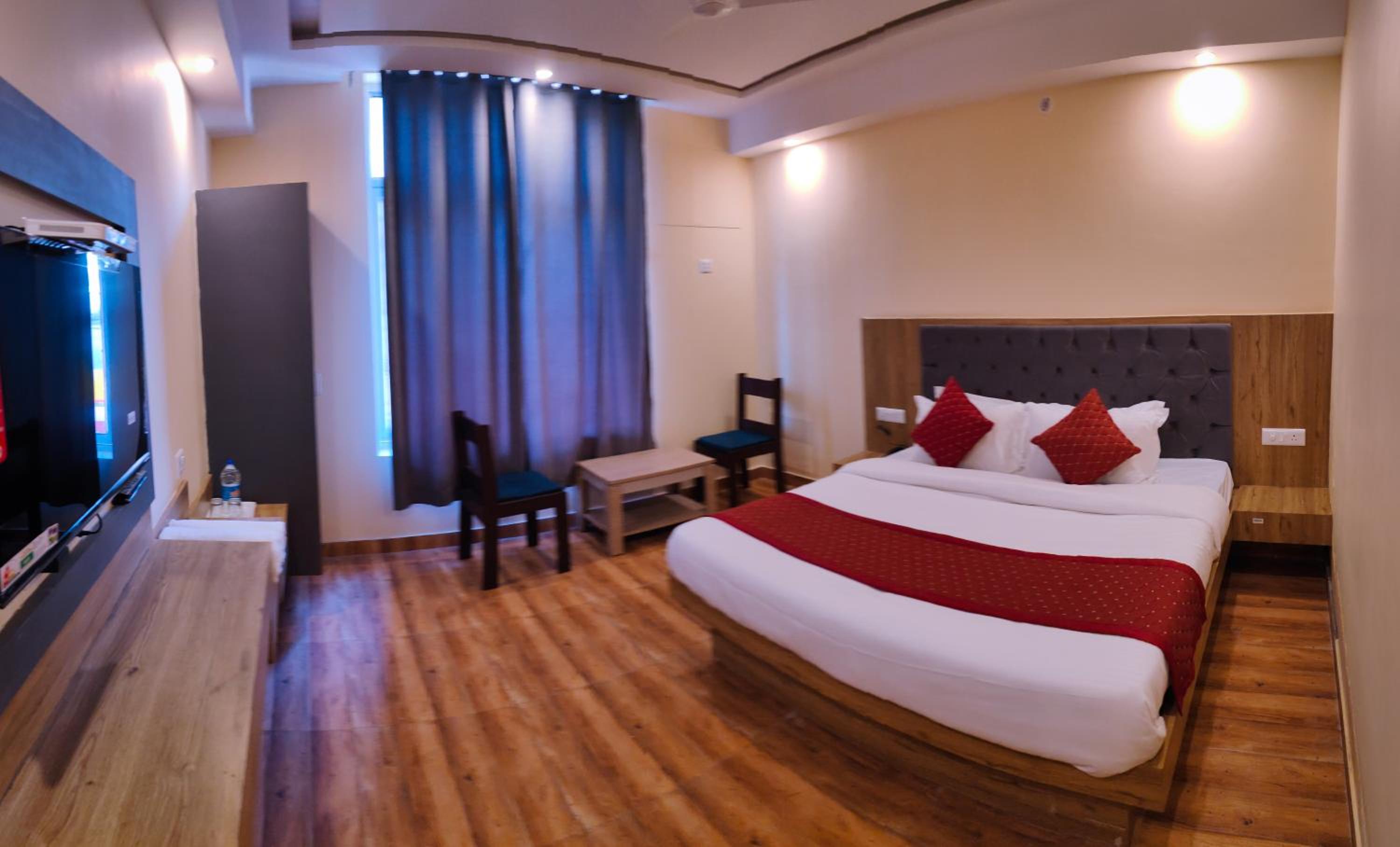 Double Room - Photo 5