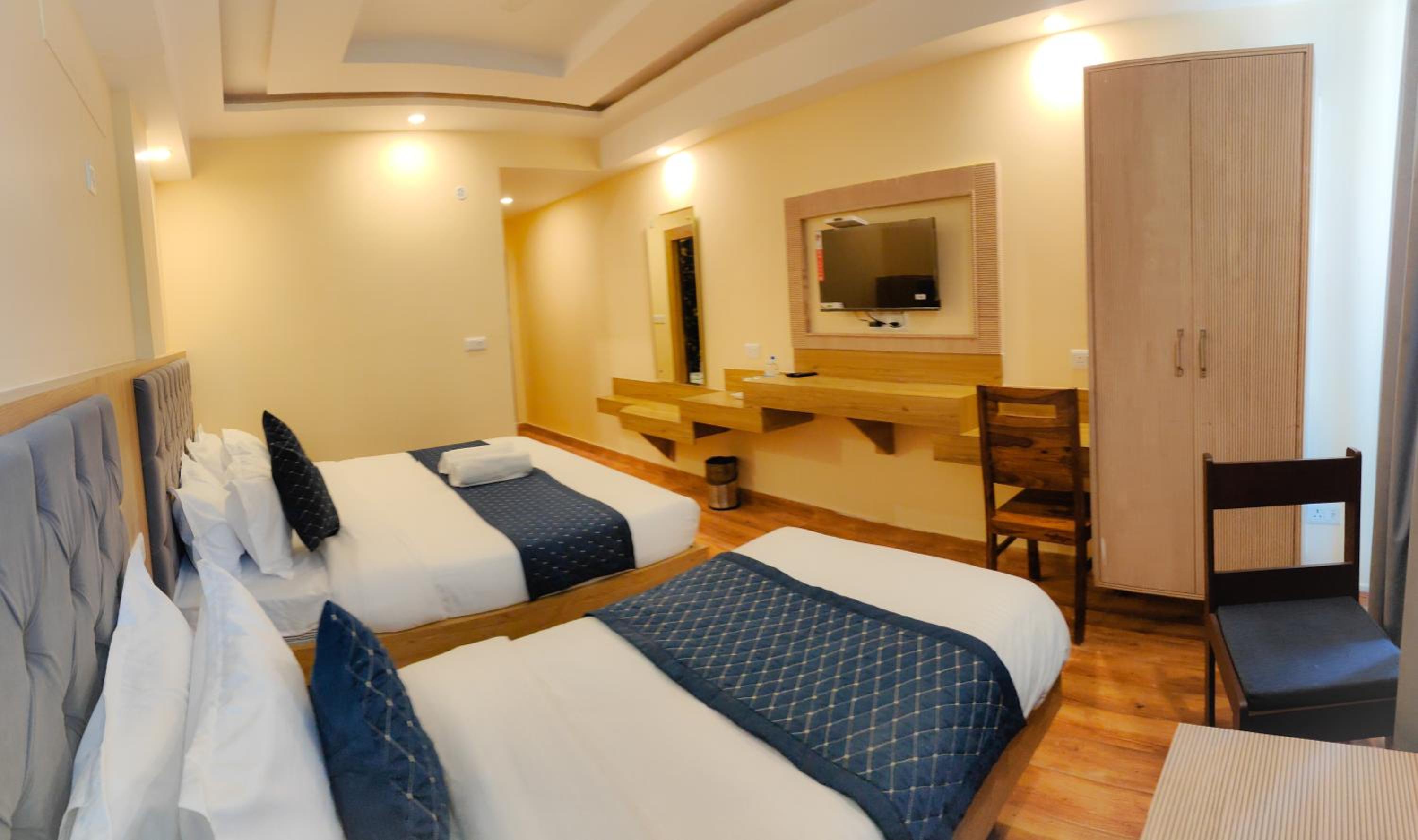Superior Triple Room - Photo 10