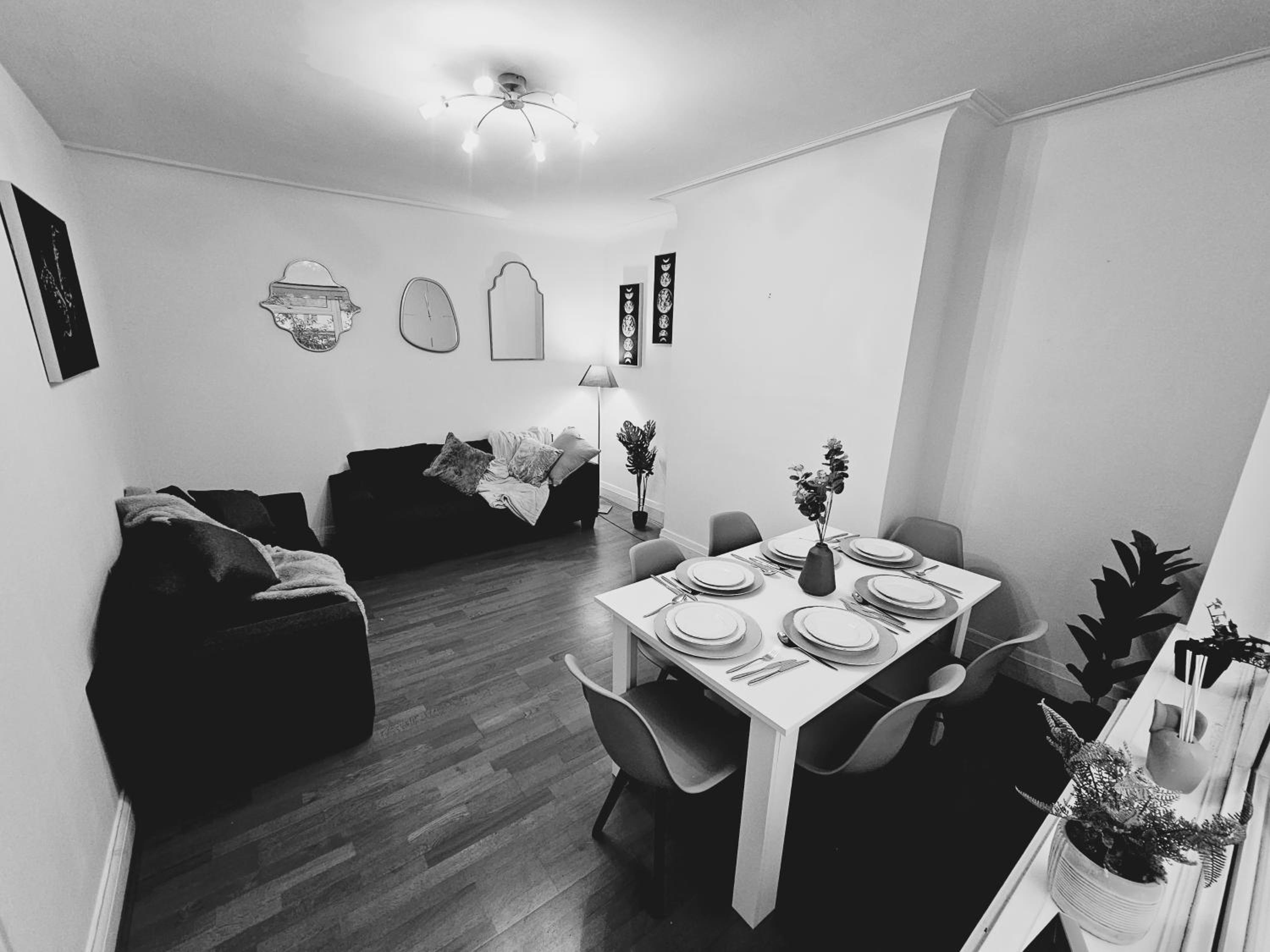 Apartment photo 2