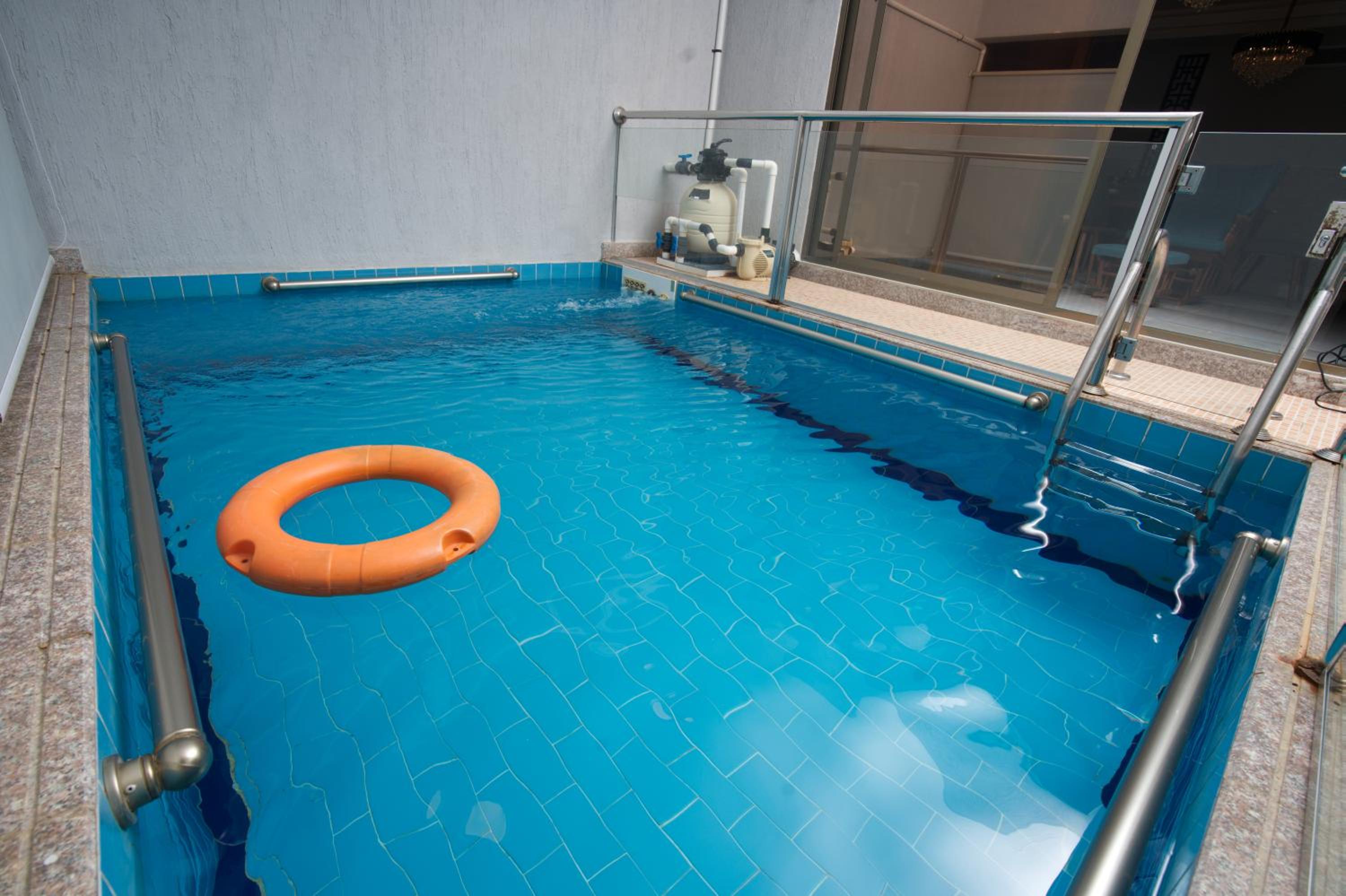 Suite with Private Pool photo 2
