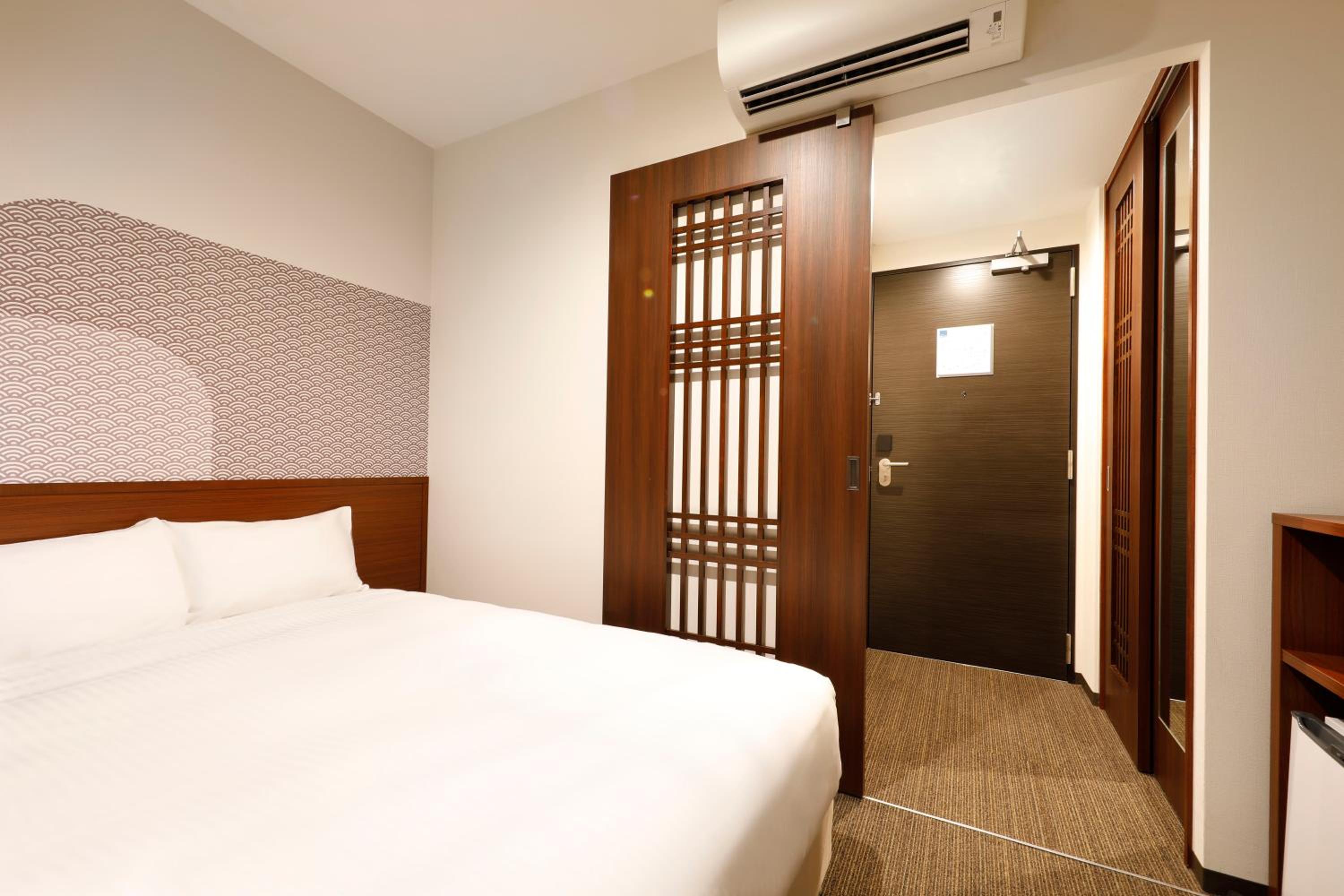 Double Room - Photo 5
