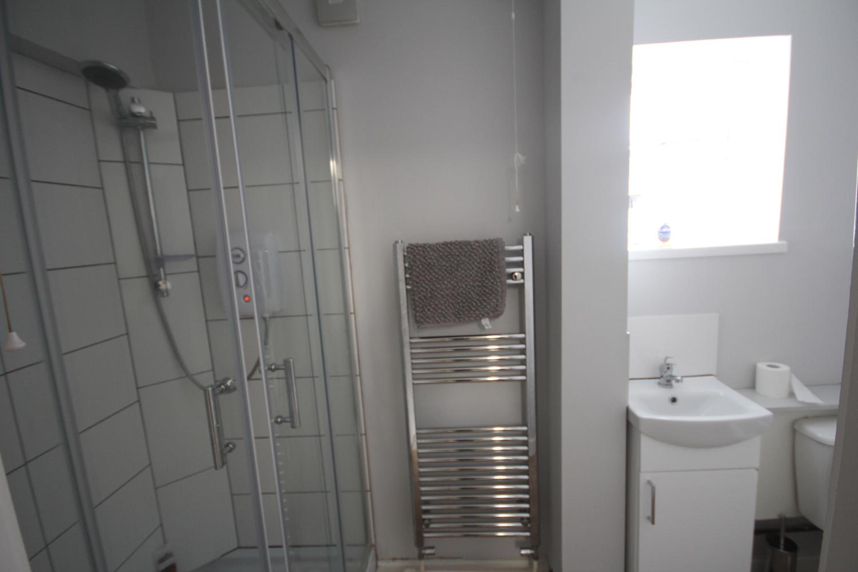 Apartment photo 2