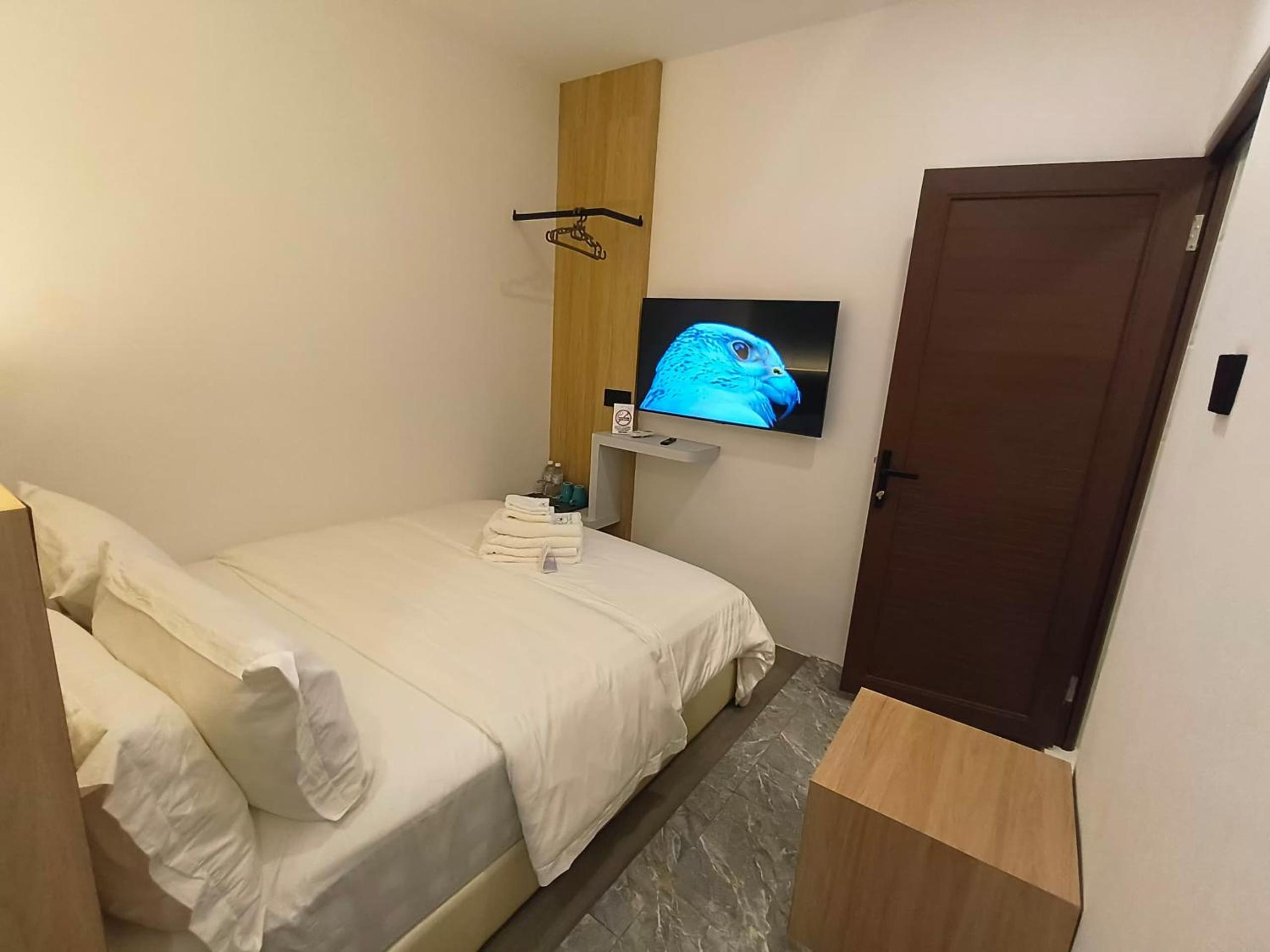 Deluxe Queen Room photo 3