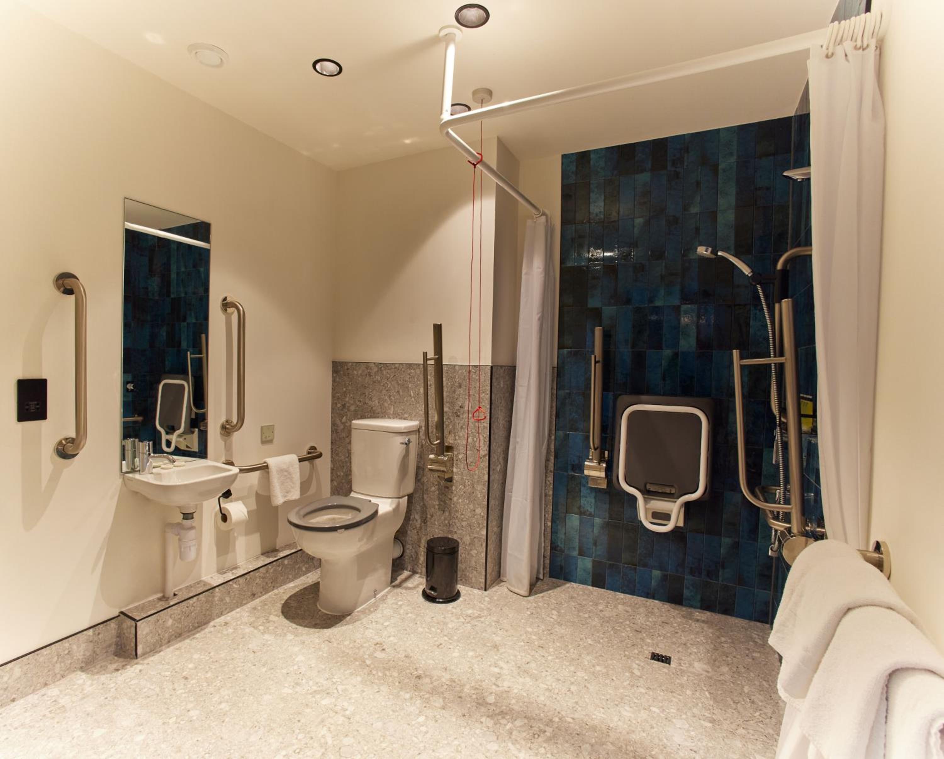 Accessible Double Room - Photo 2