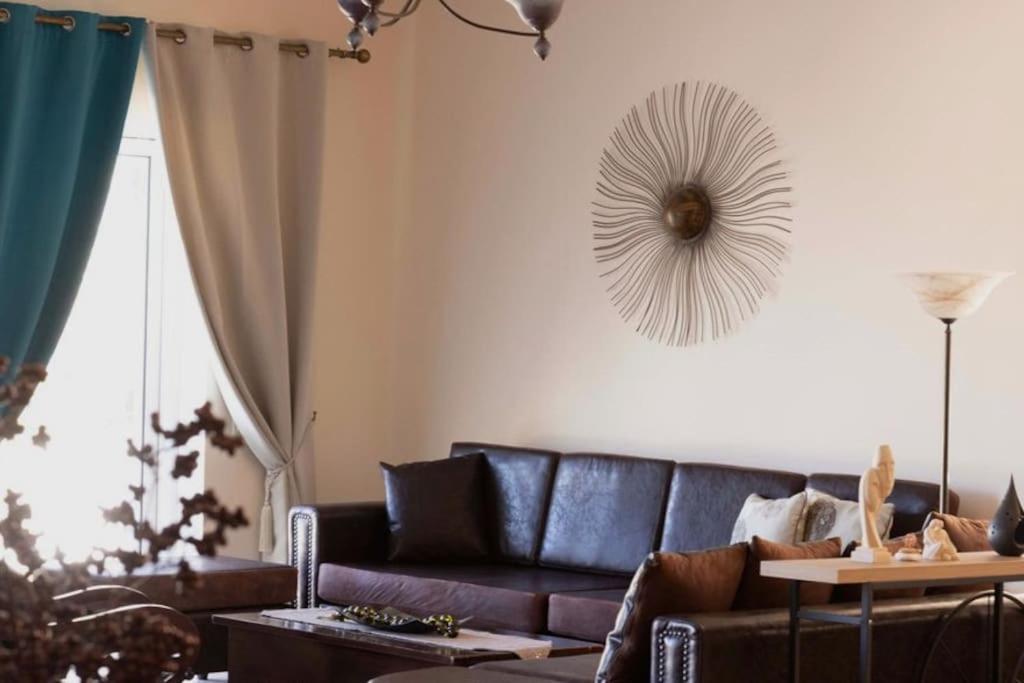 Villa photo 1