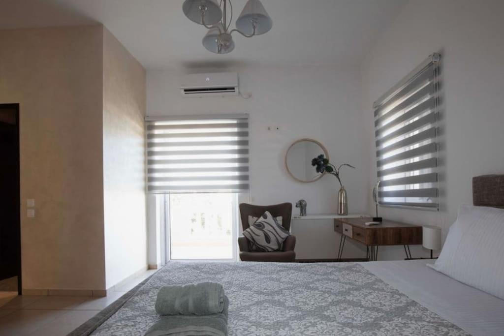 Villa photo 2