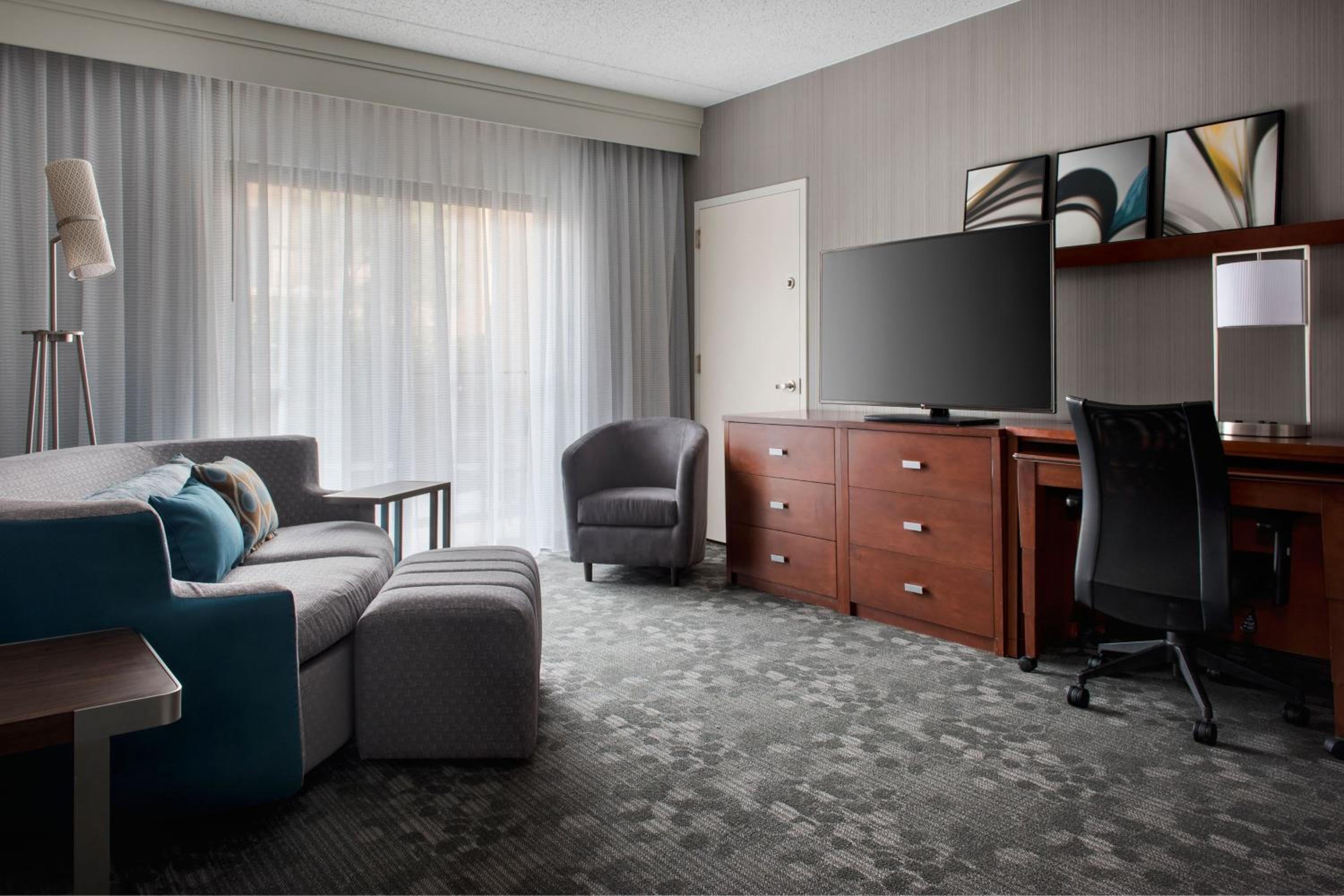 One-Bedroom King Suite with Balcony and City View