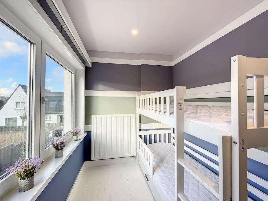 Three-Bedroom Villa photo 3