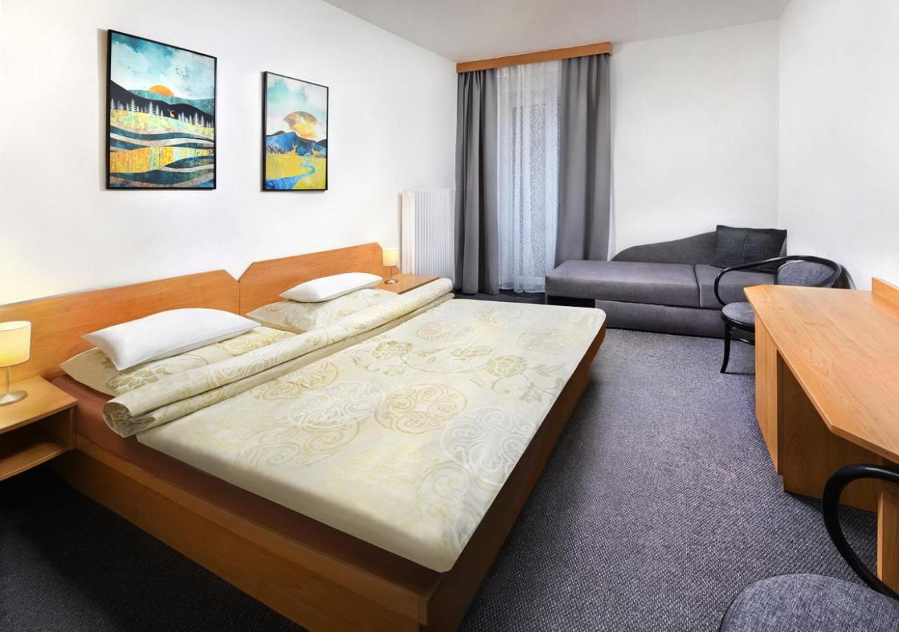 Economy Double or Twin Room