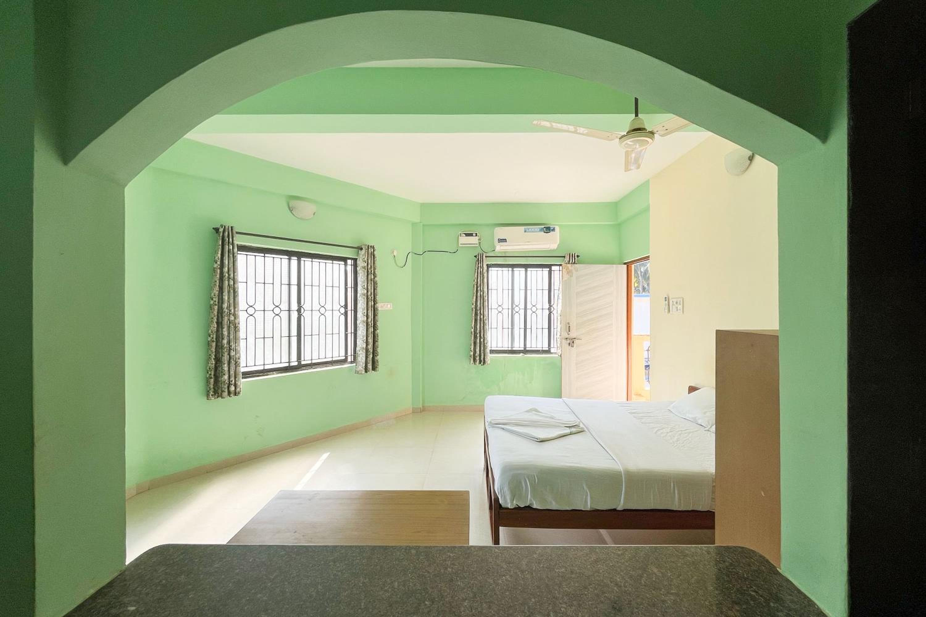 Deluxe Apartment photo 2