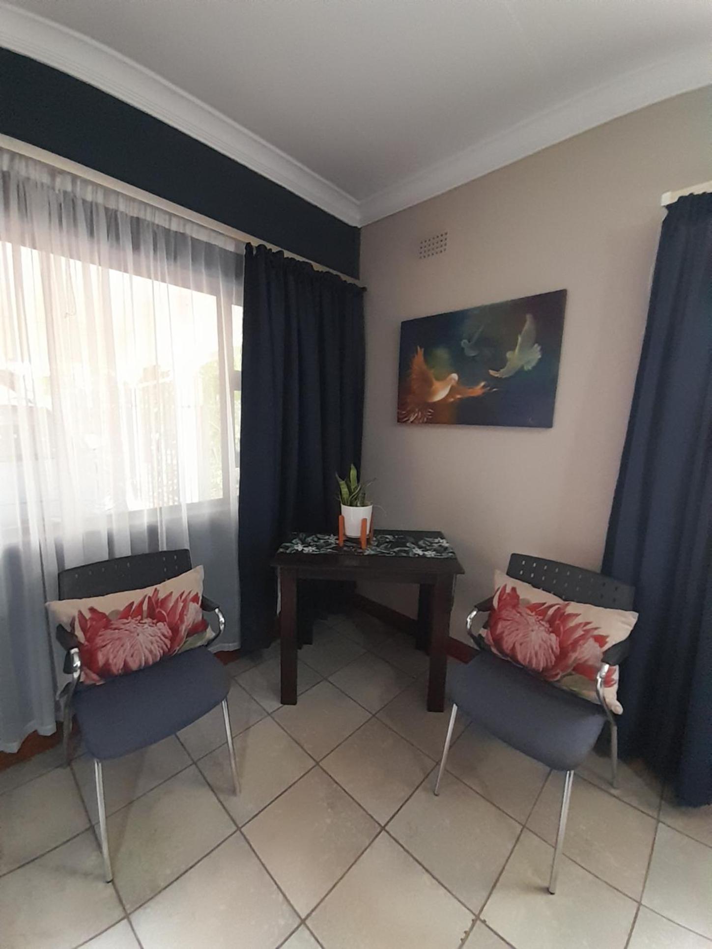 One-Bedroom Apartment - Photo 28