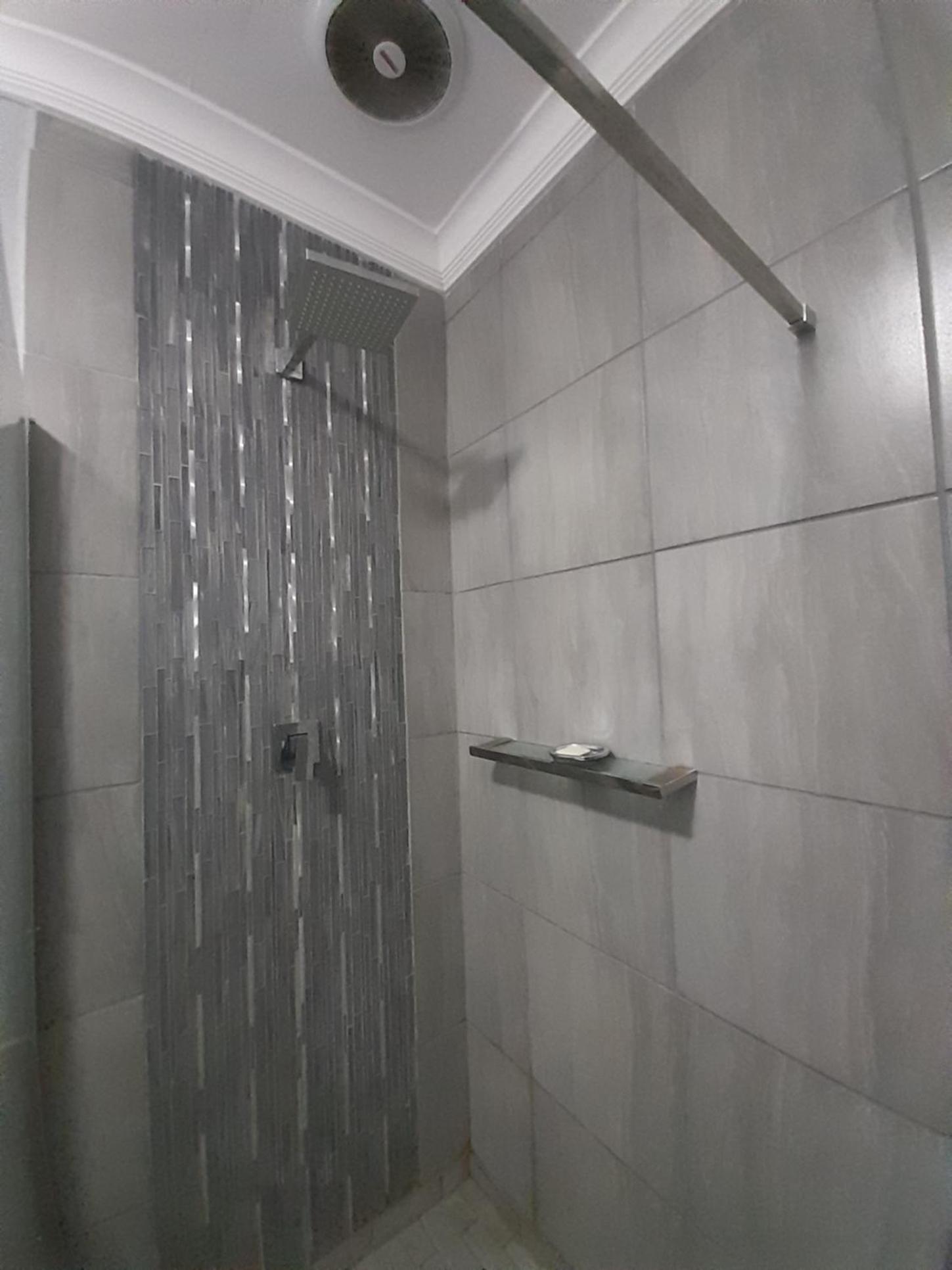 One-Bedroom Apartment - Photo 20