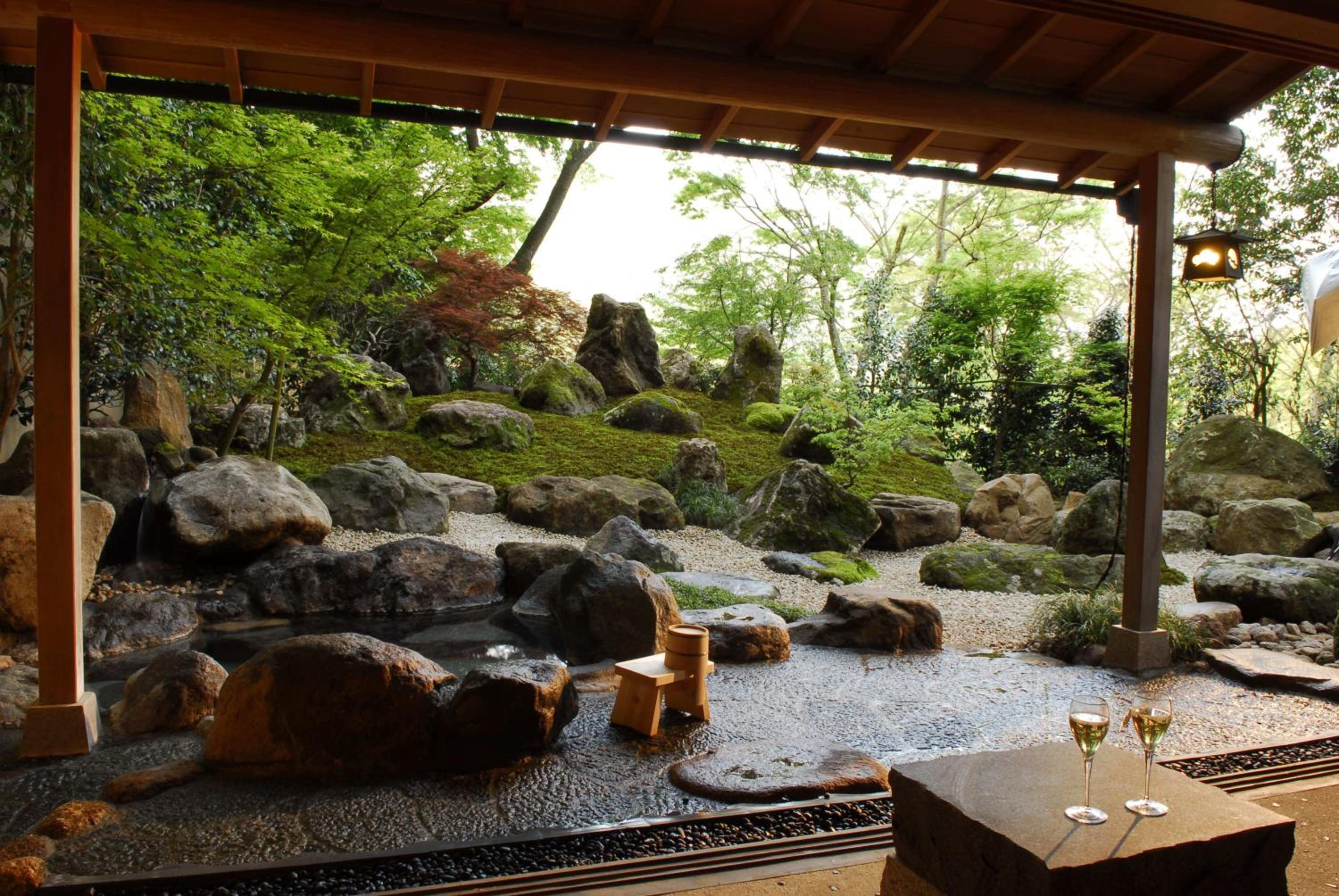 Japanese-Style Suite with Open-Air Bath "Aoi" photo 2