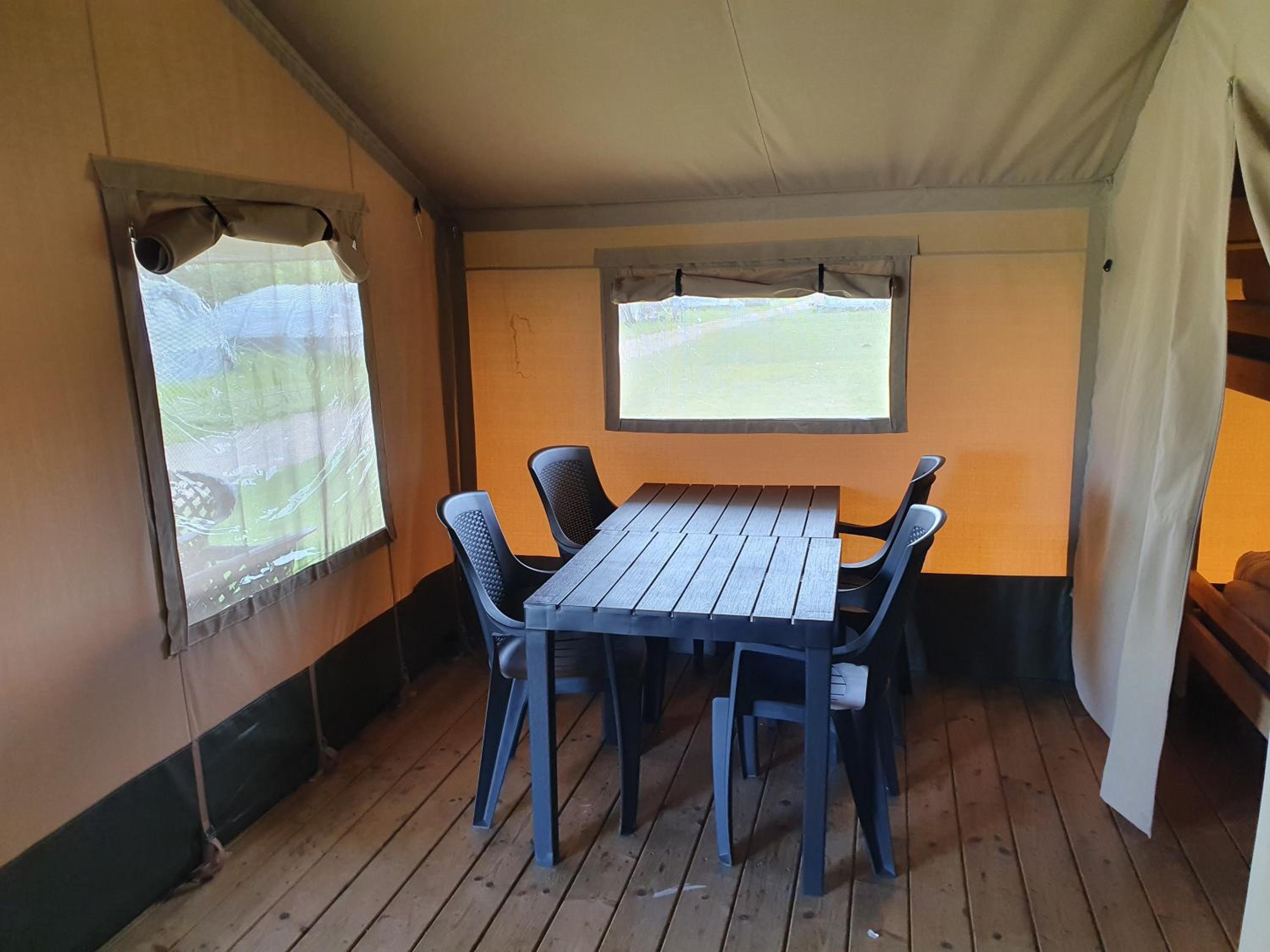Tent 1  photo 2