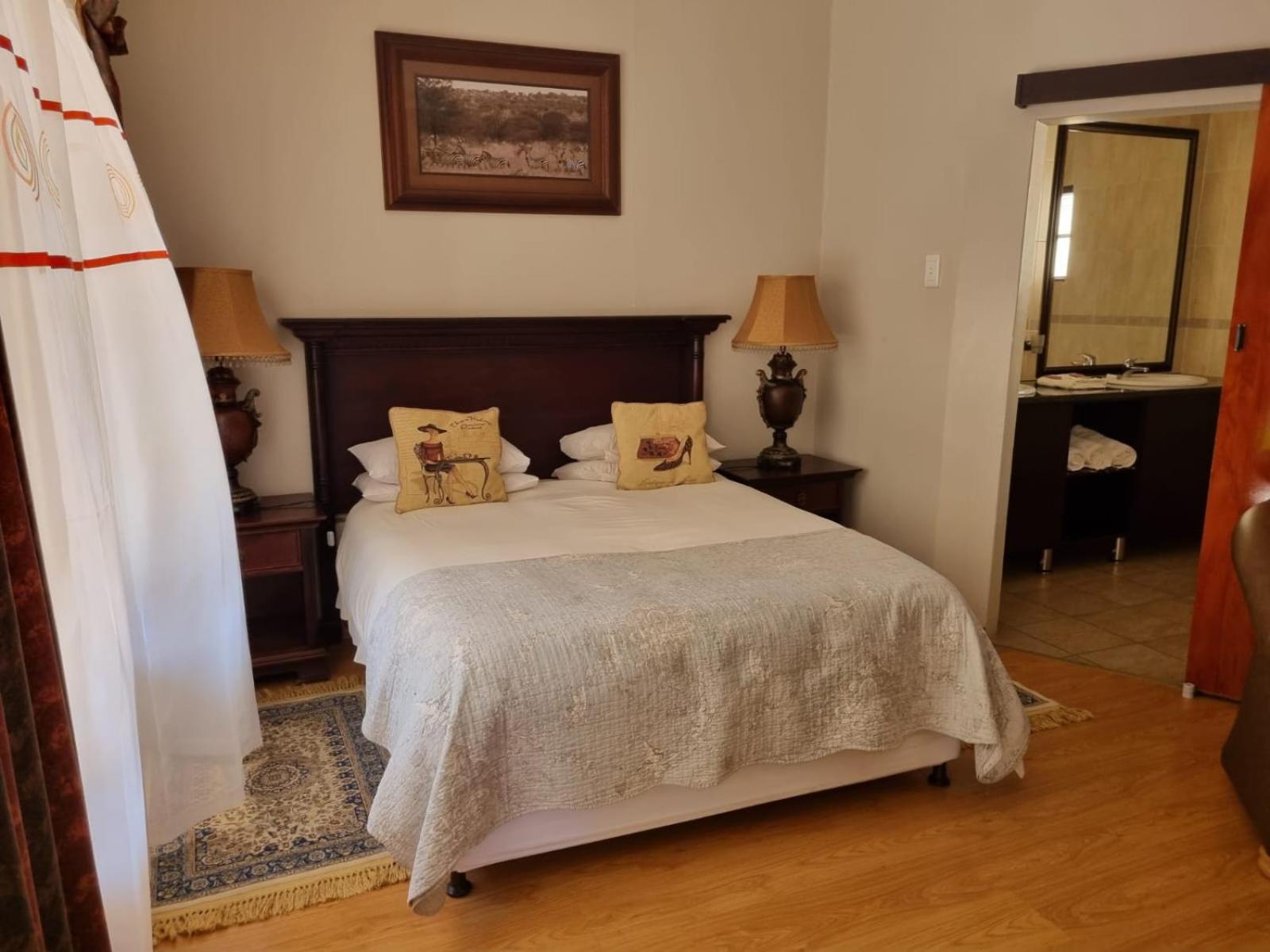 Executive Queen Room - Photo 7