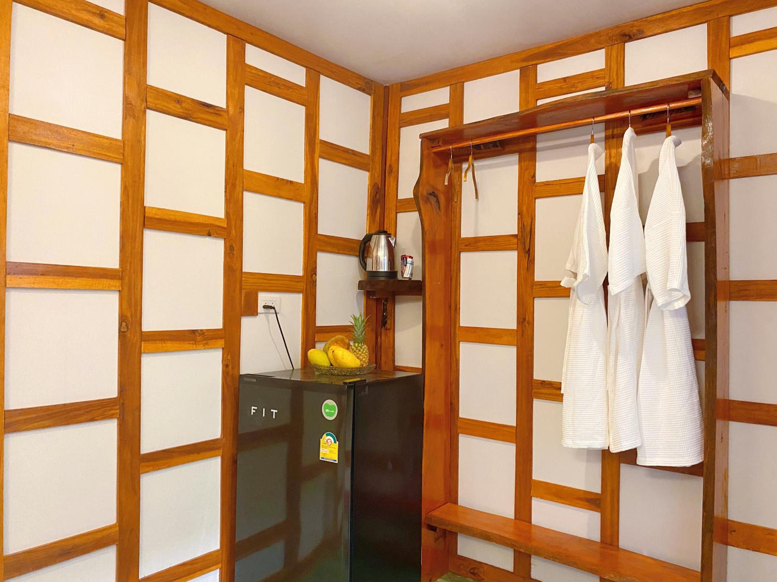 Deluxe Triple Room - Photo 6
