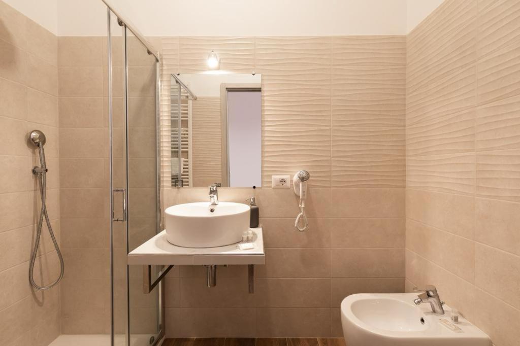 Large Double Room photo 3