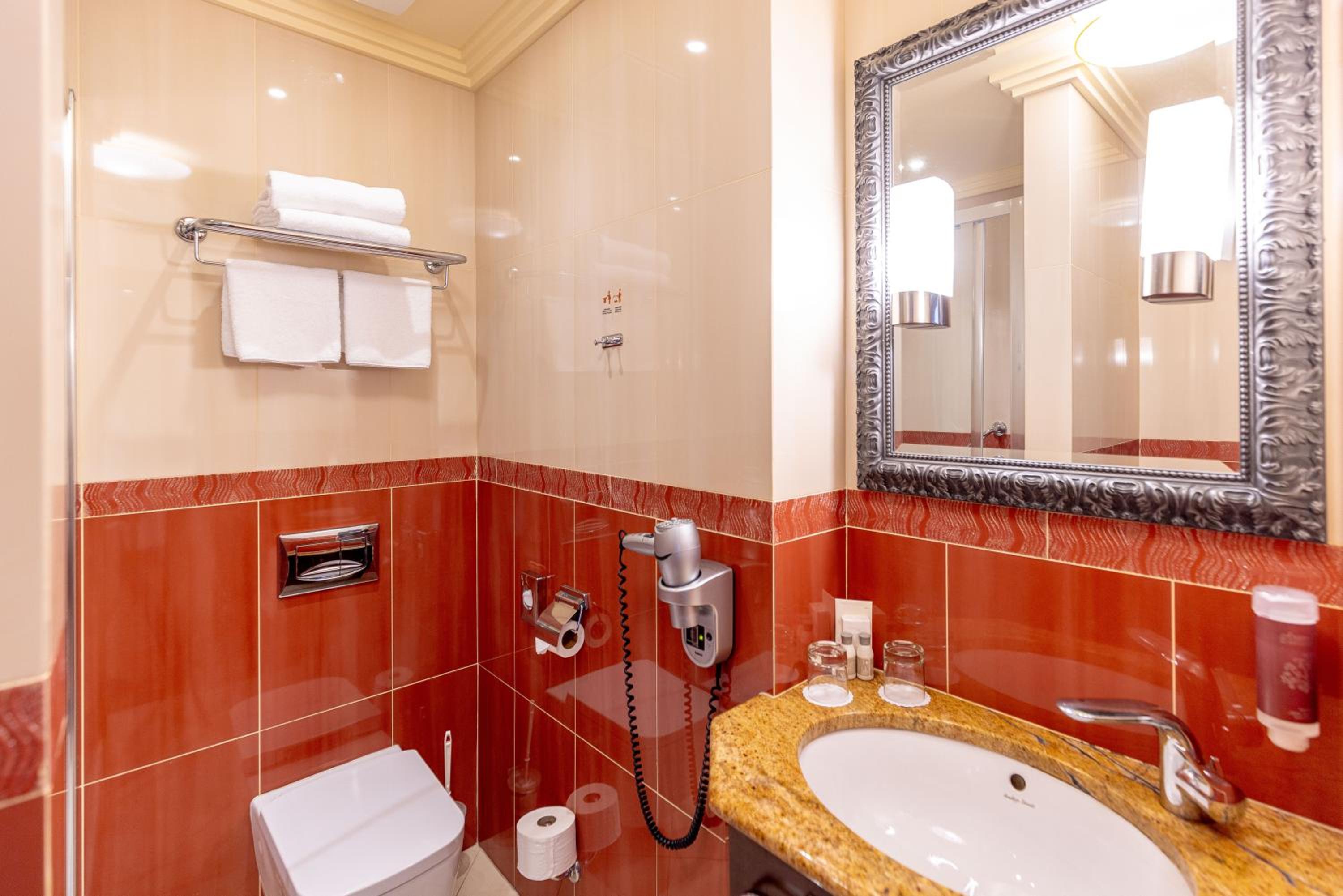 Junior Suite - Photo 17