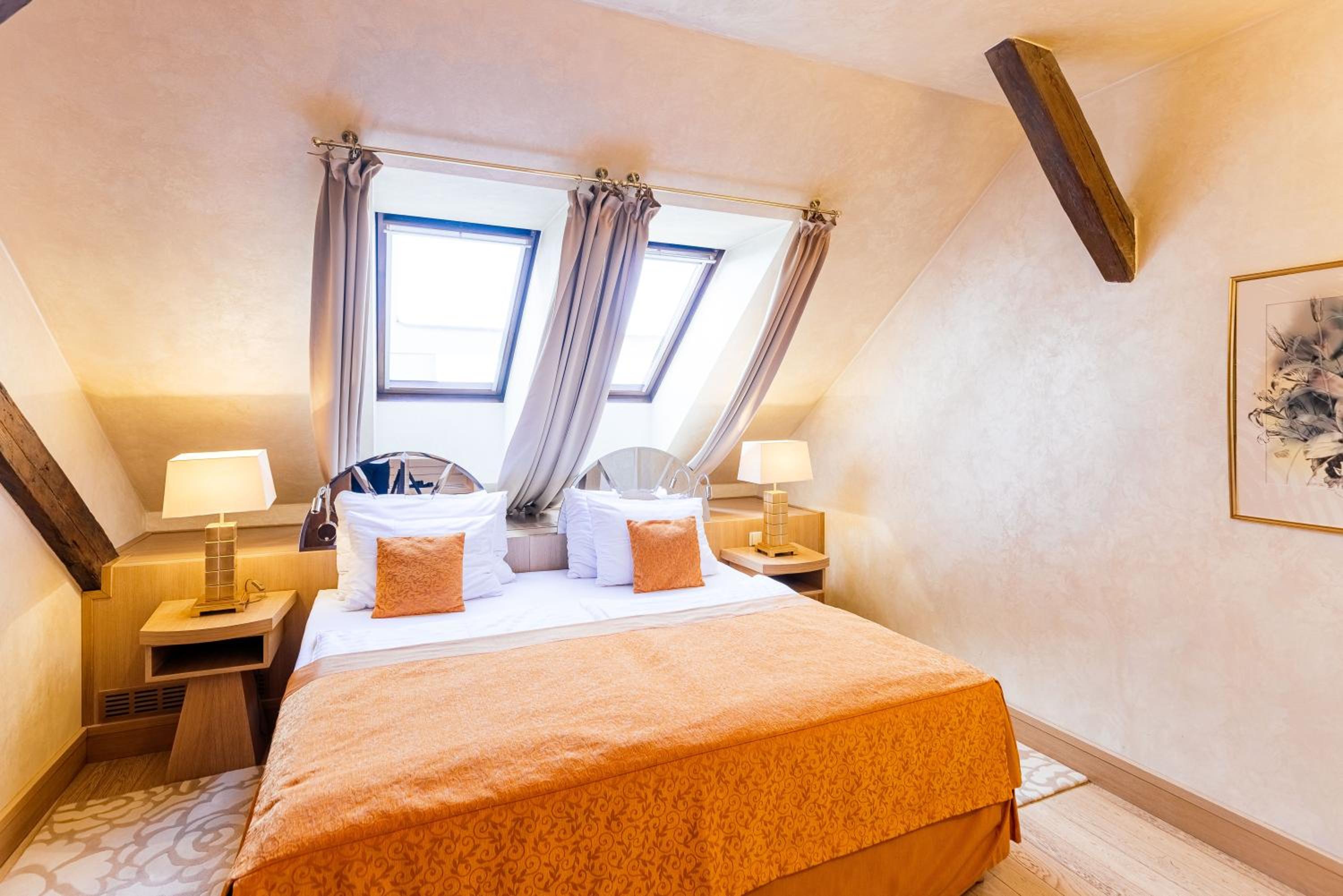 Junior Suite - Photo 13