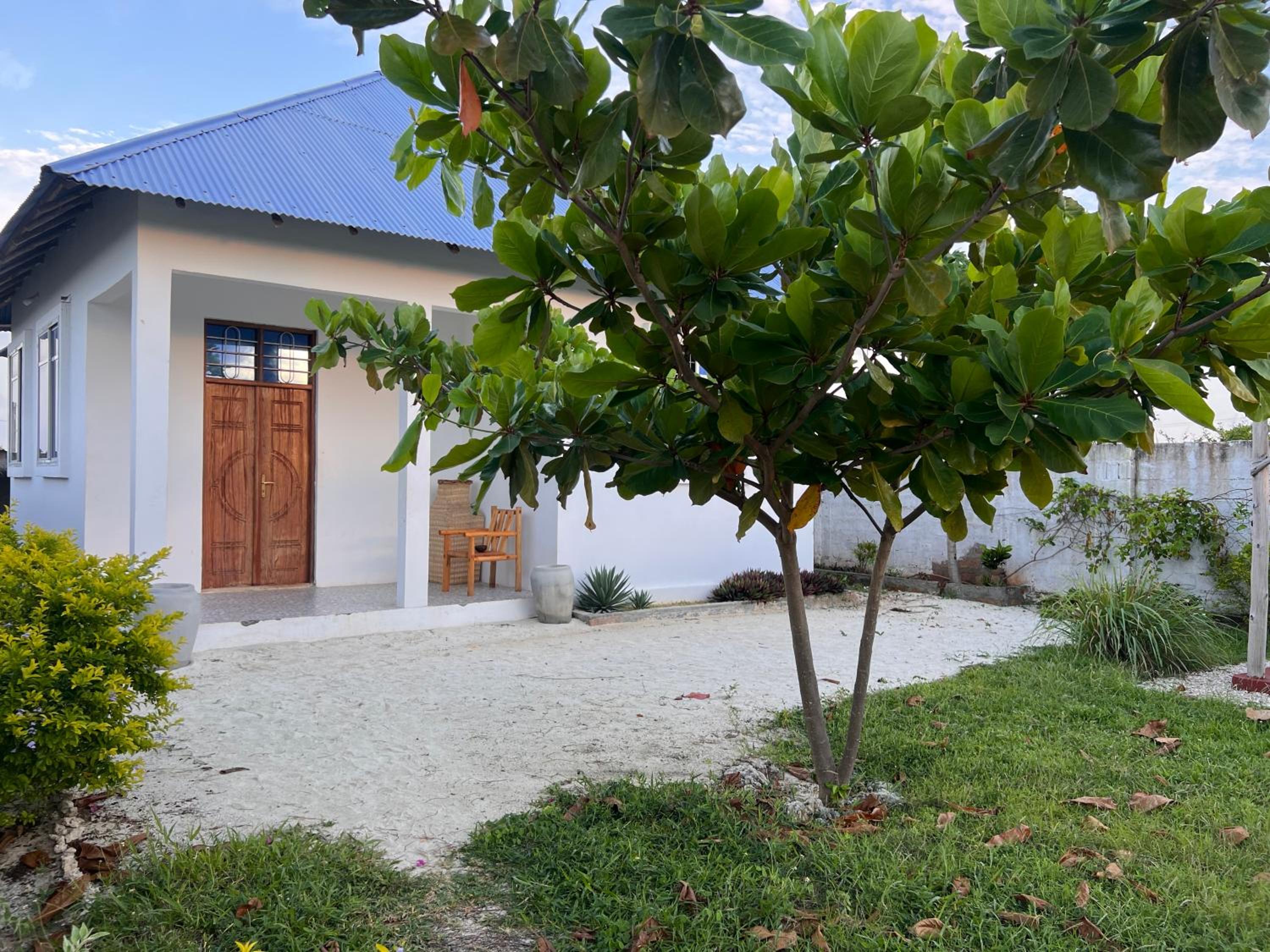 Two-Bedroom House photo 2