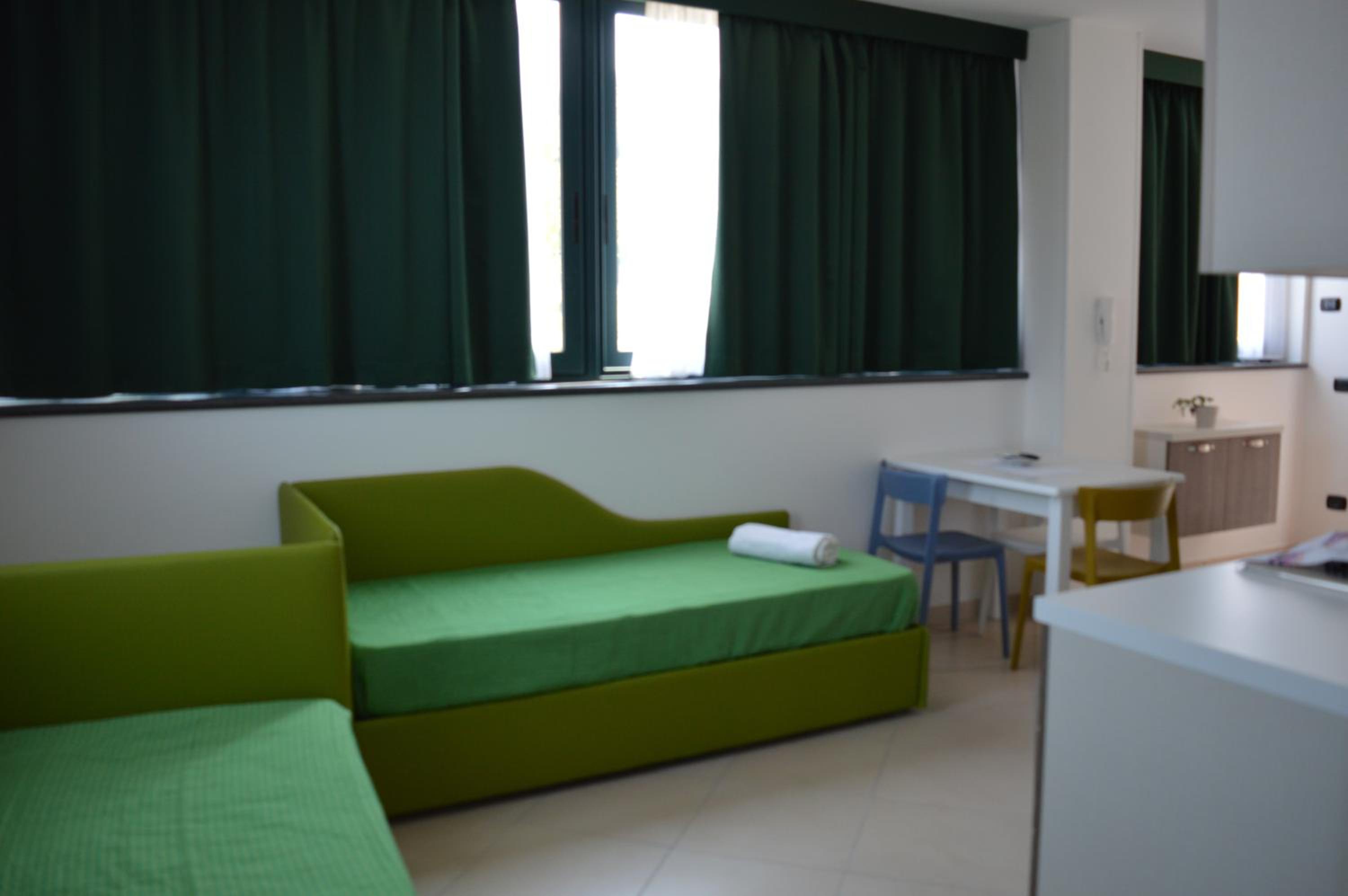 One-Bedroom House photo 1