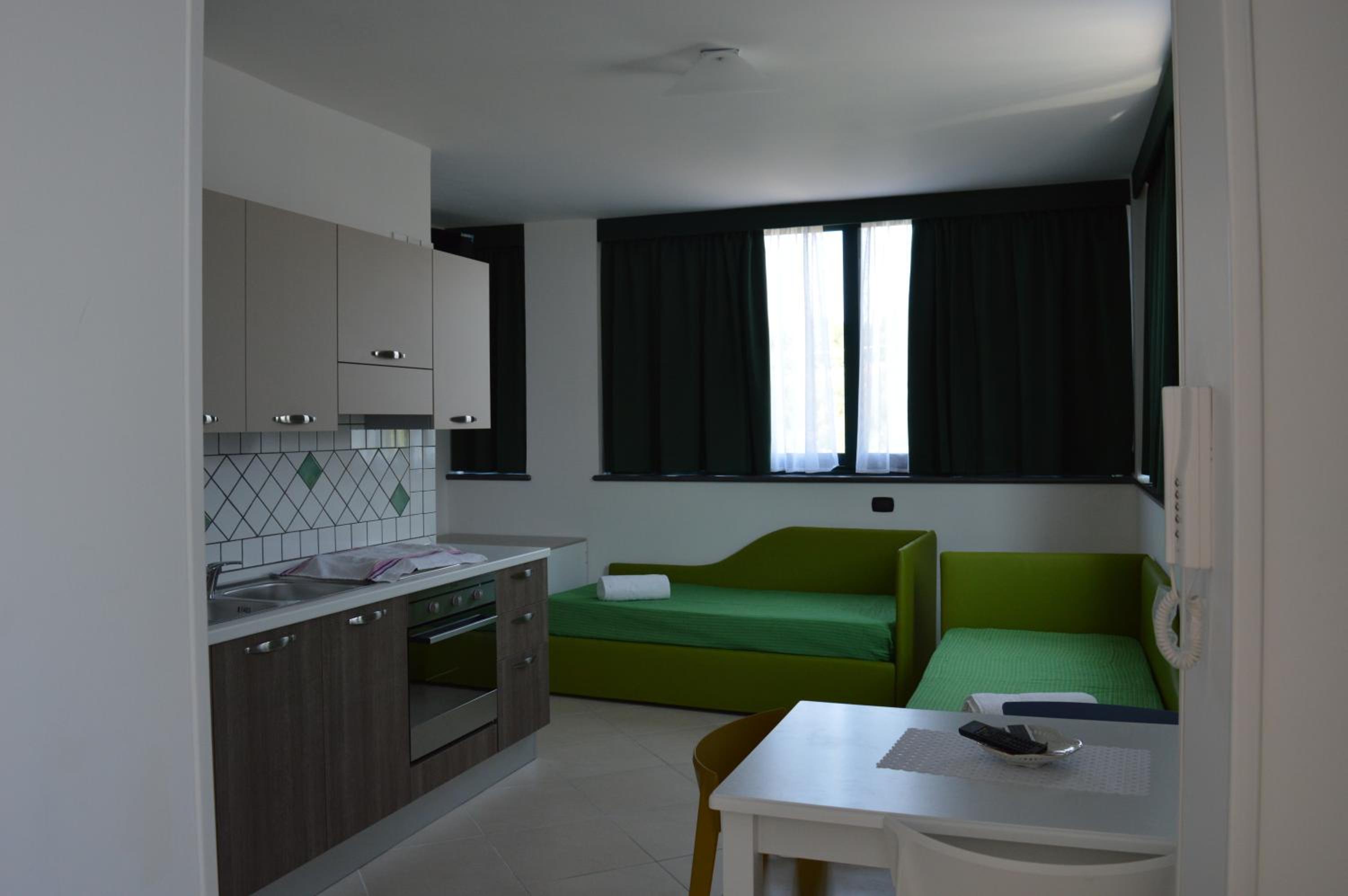One-Bedroom House photo 2
