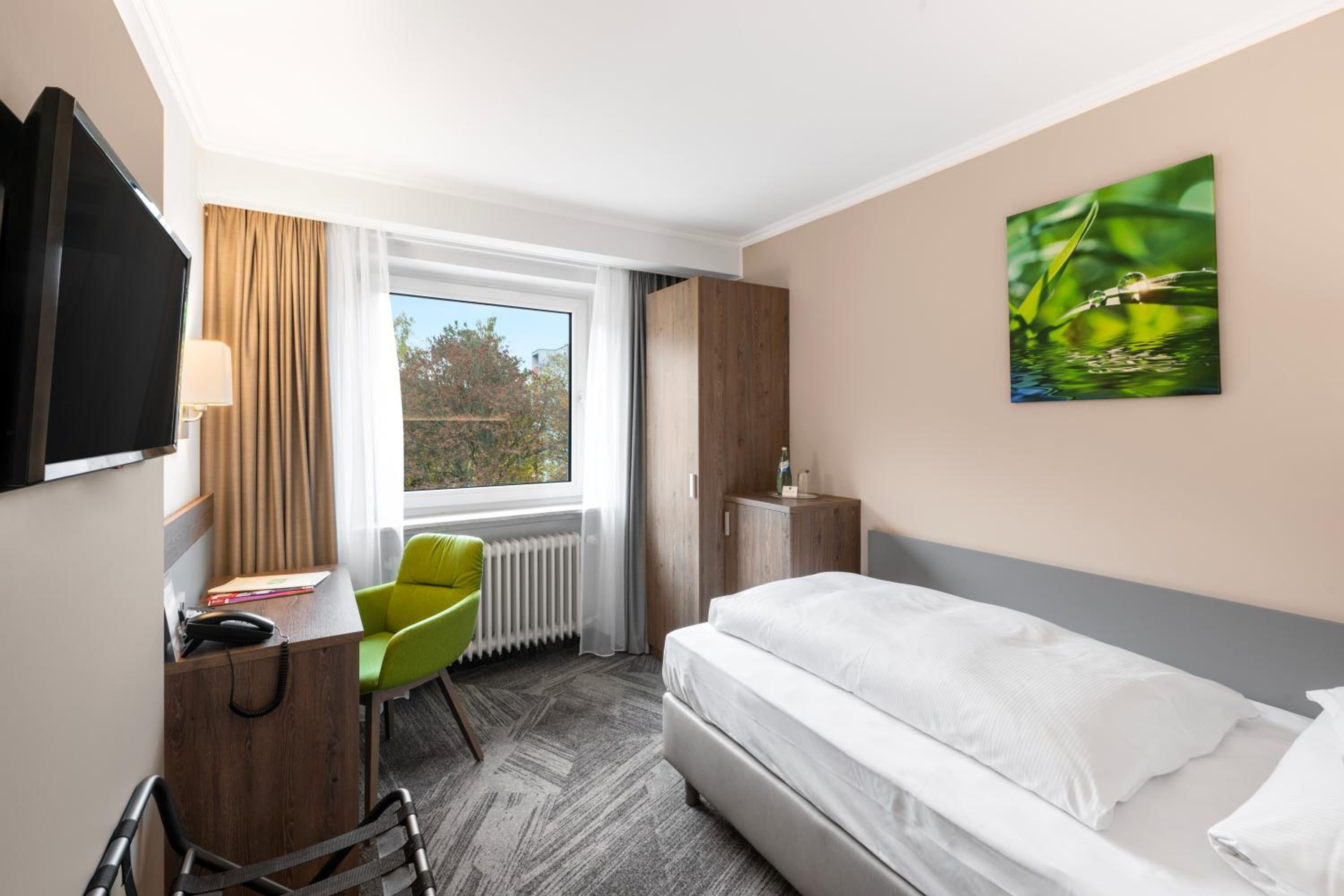 Standard Single Room