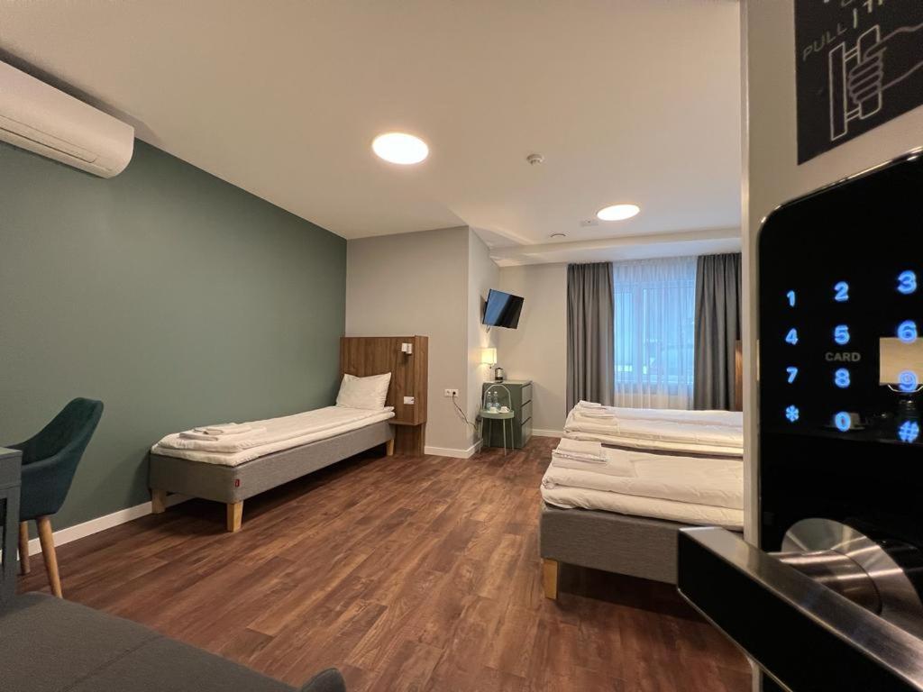 Quadruple Room with Private Bathroom photo 2