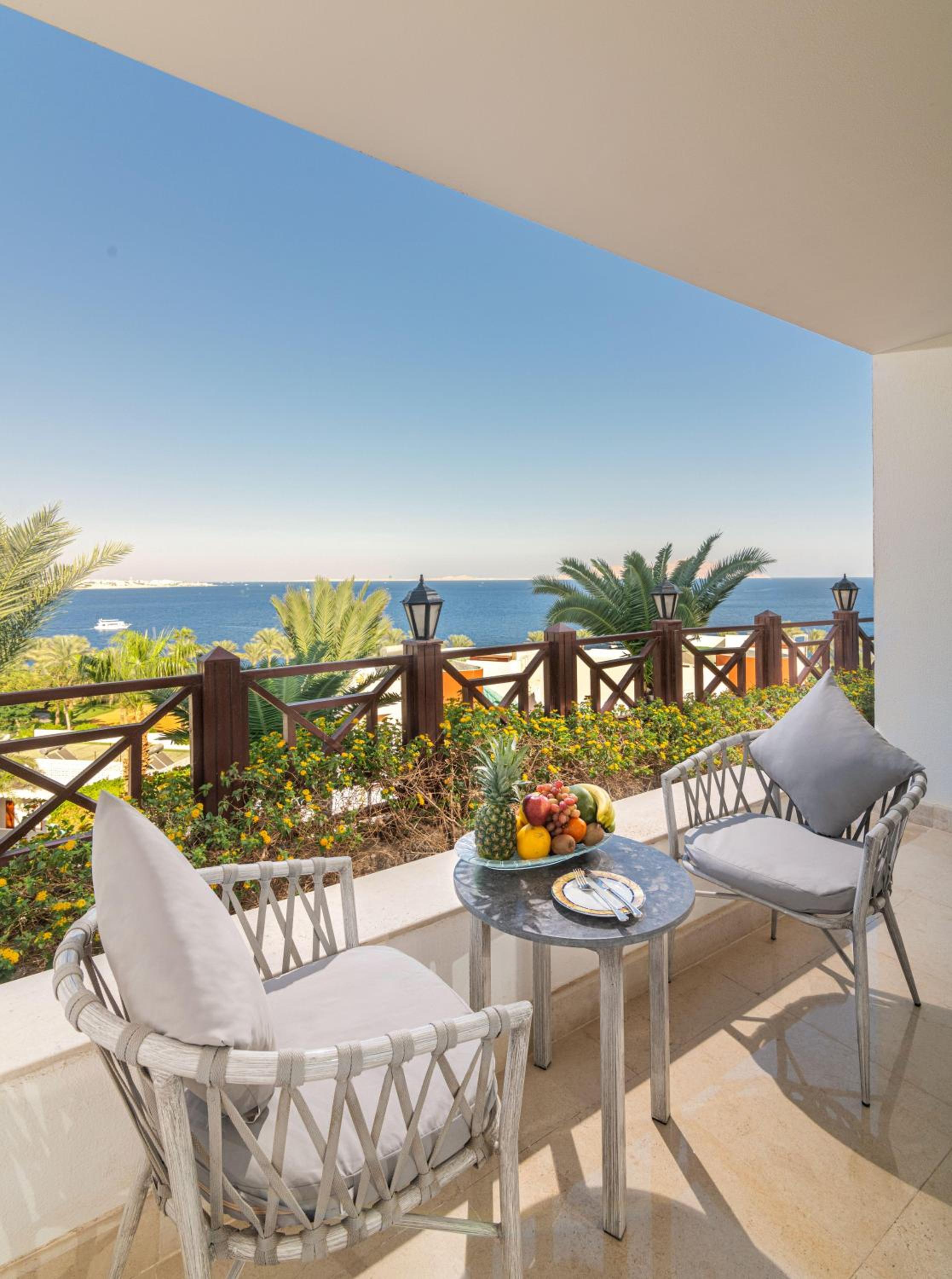 Premium Jacuzzi Room Sea View (Adults Only) thumbnail 6