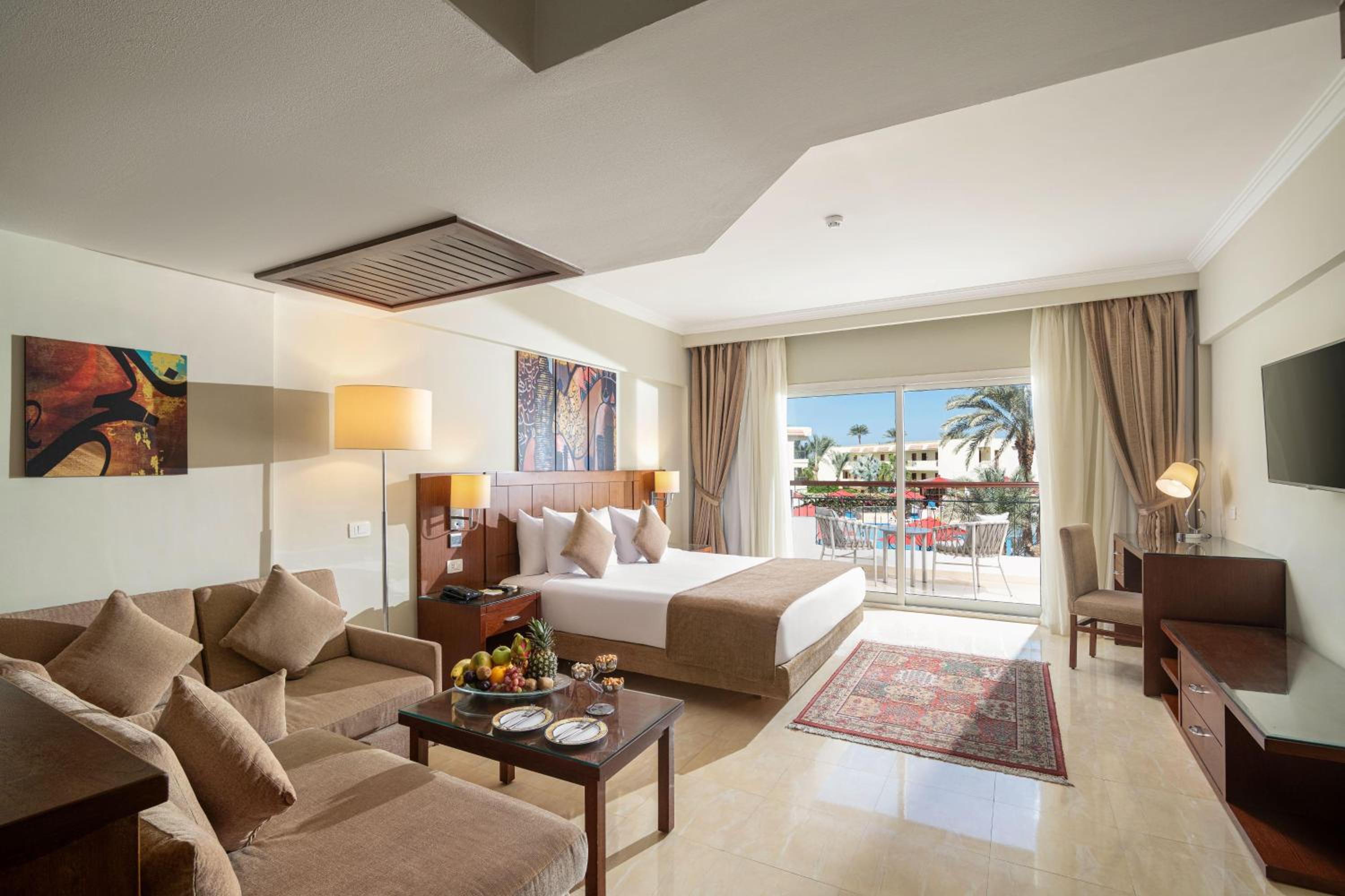 Premium Jacuzzi Suite (Adults Only)
