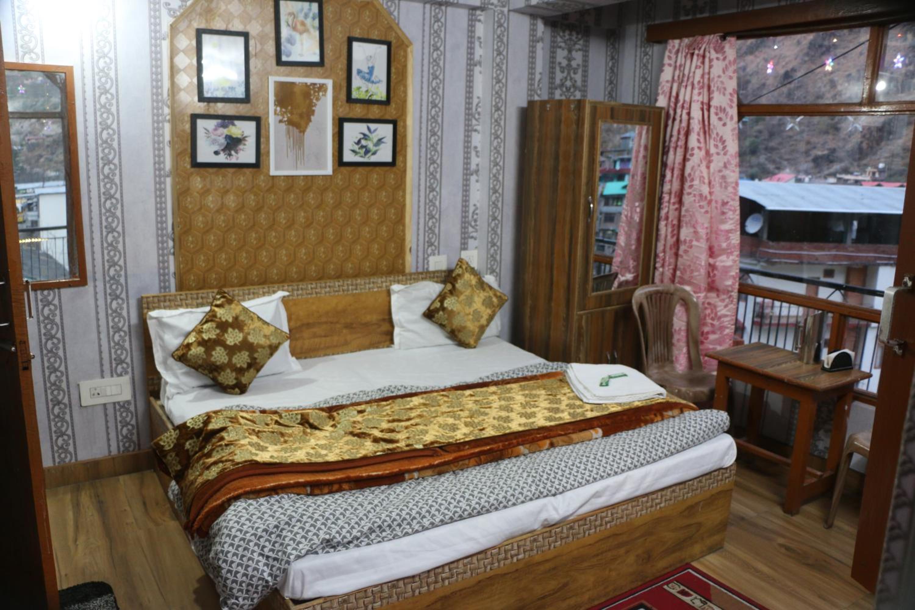 Deluxe Double Room With Balcony And Sea View photo 2