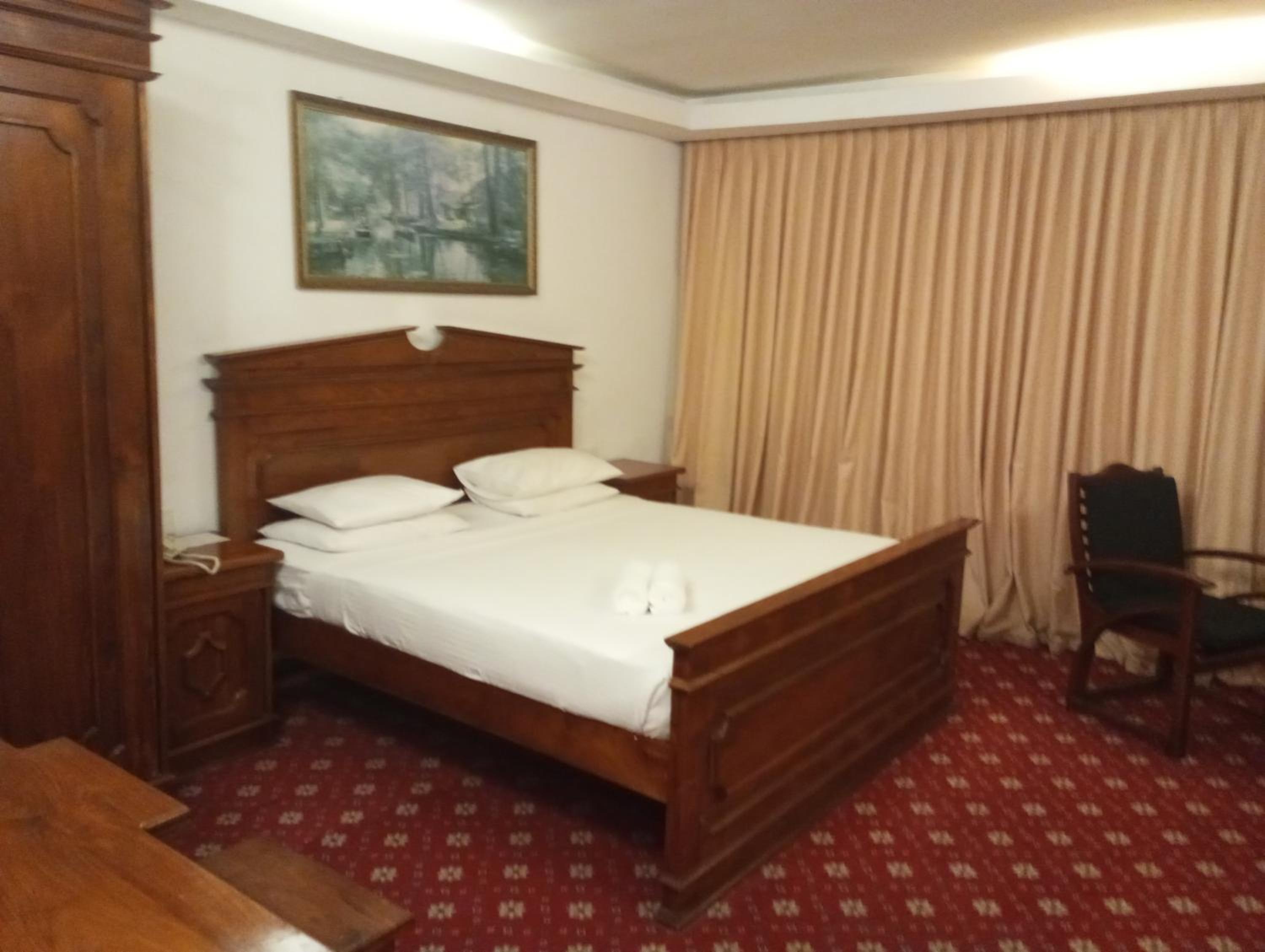 Double Room with Lake View photo 3