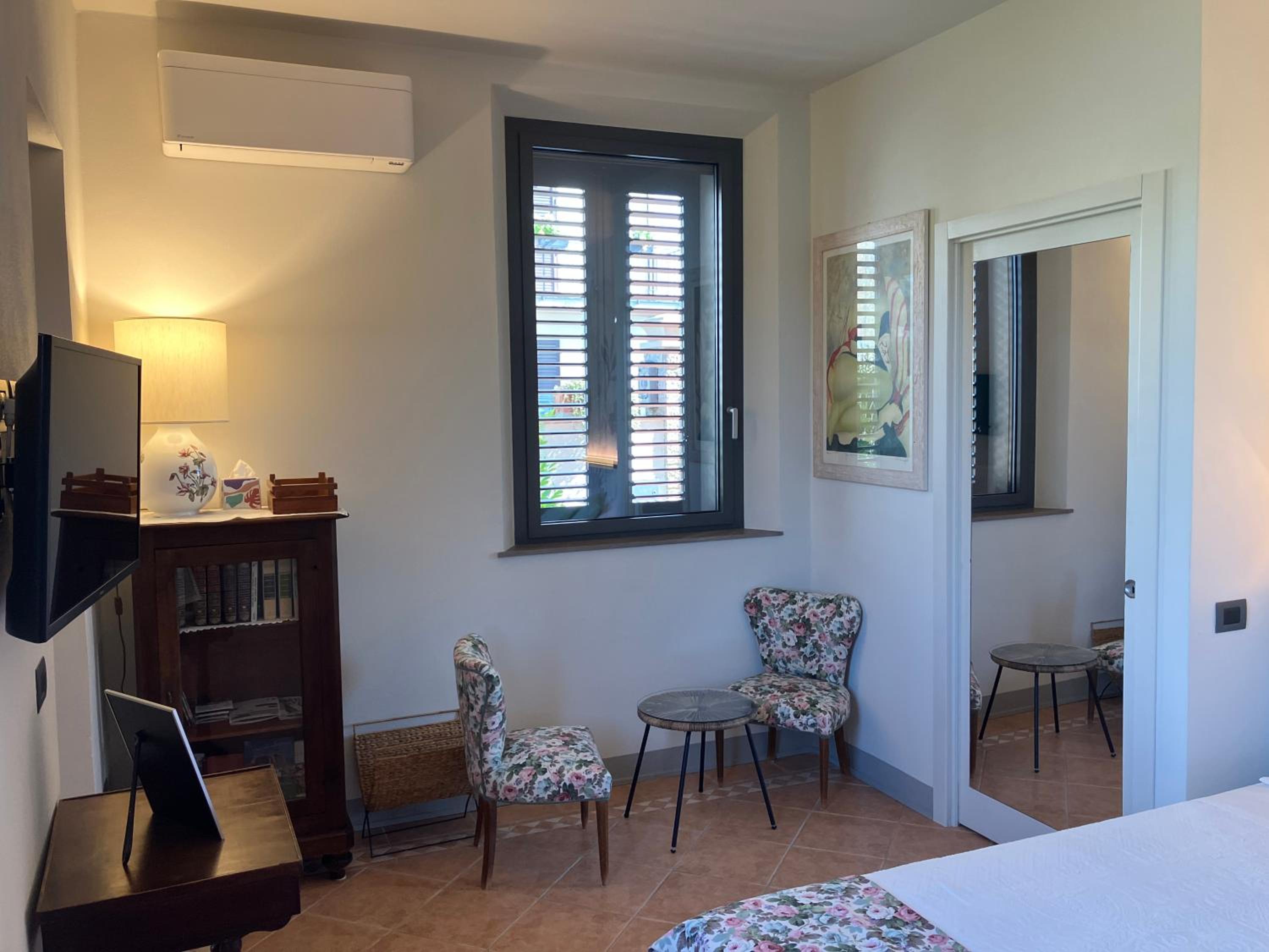 Suite photo 1