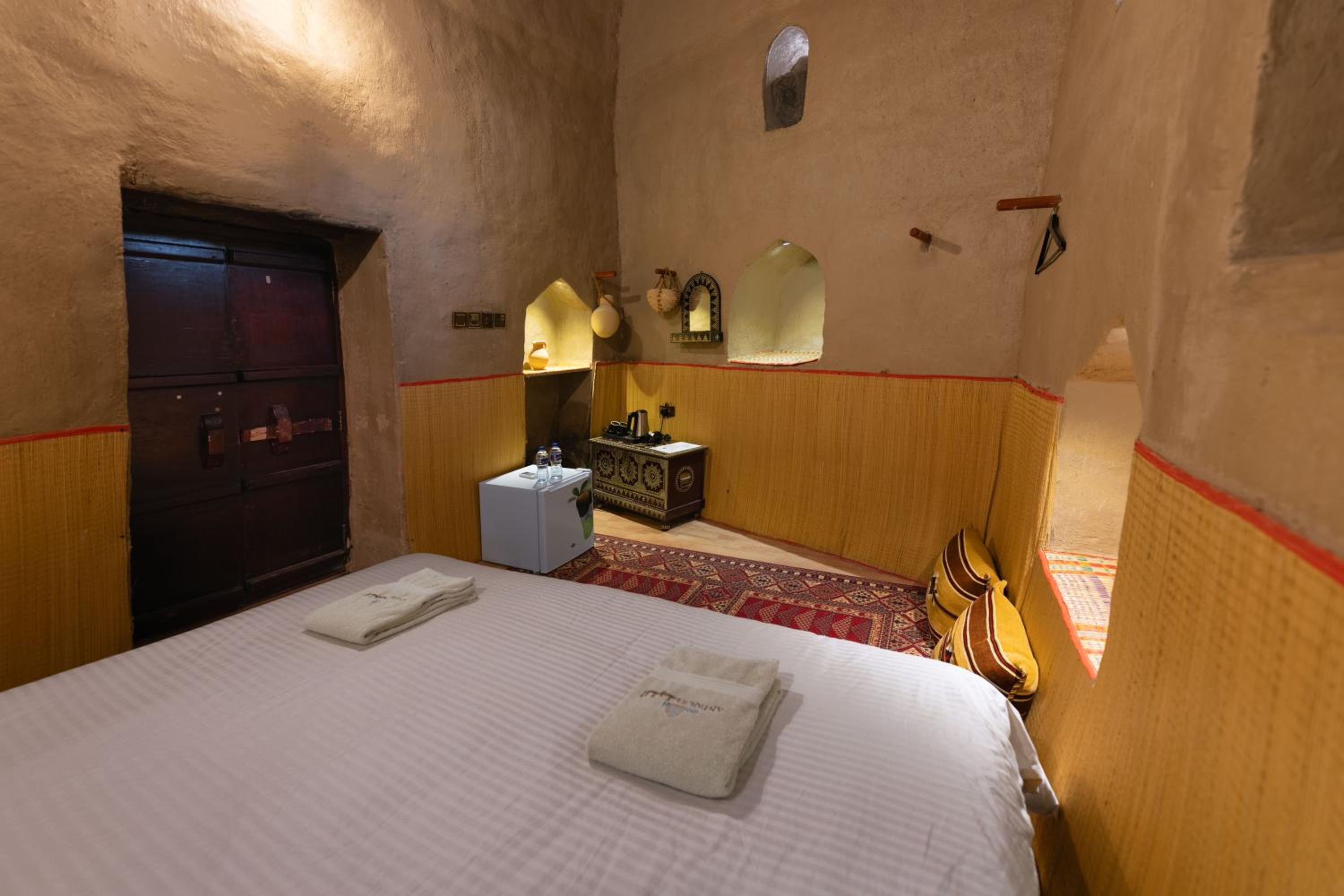 Double Room with Private External Bathroom photo 2