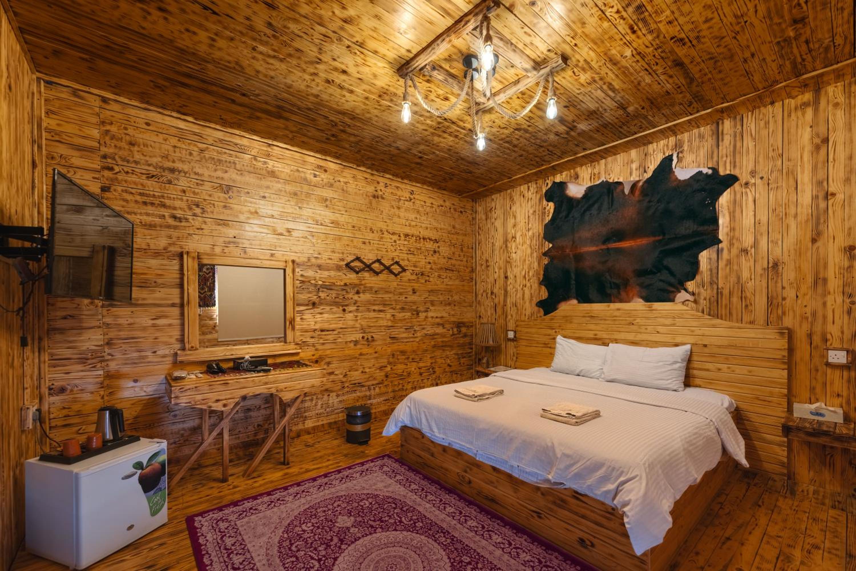 King Suite with Pool View photo 3