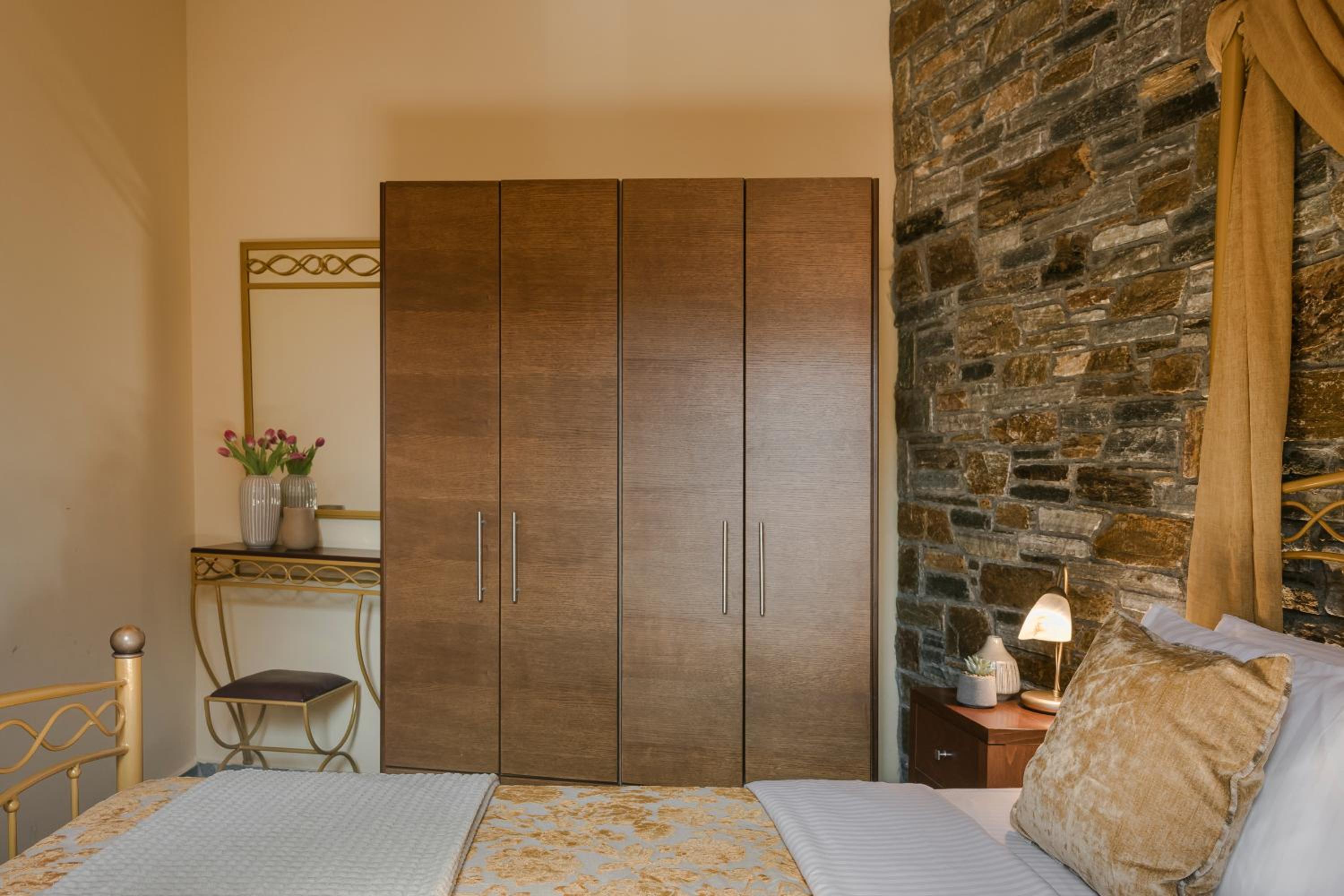 Premium One-Bedroom Suite with Sea View