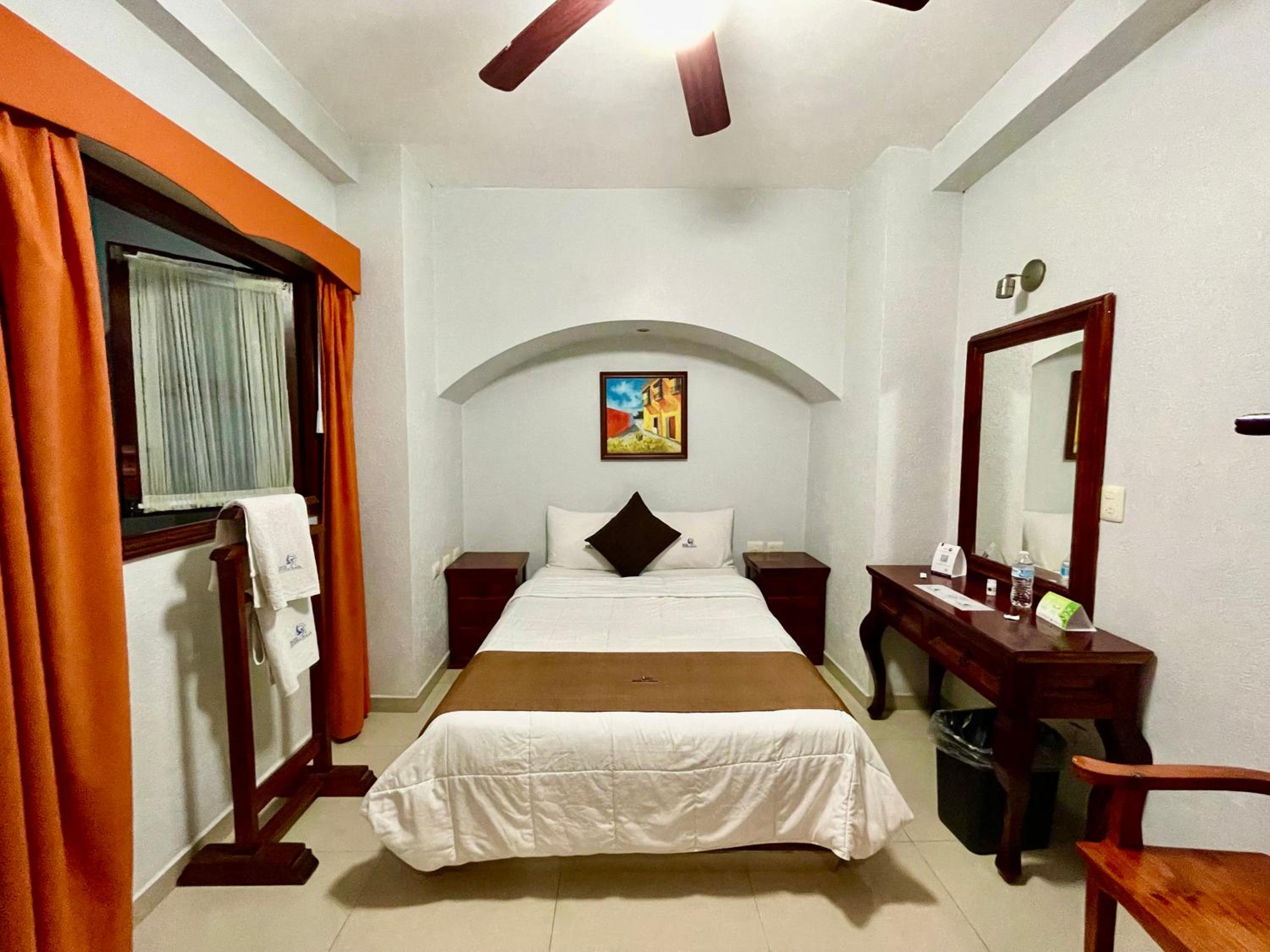 Double Room - Photo 4