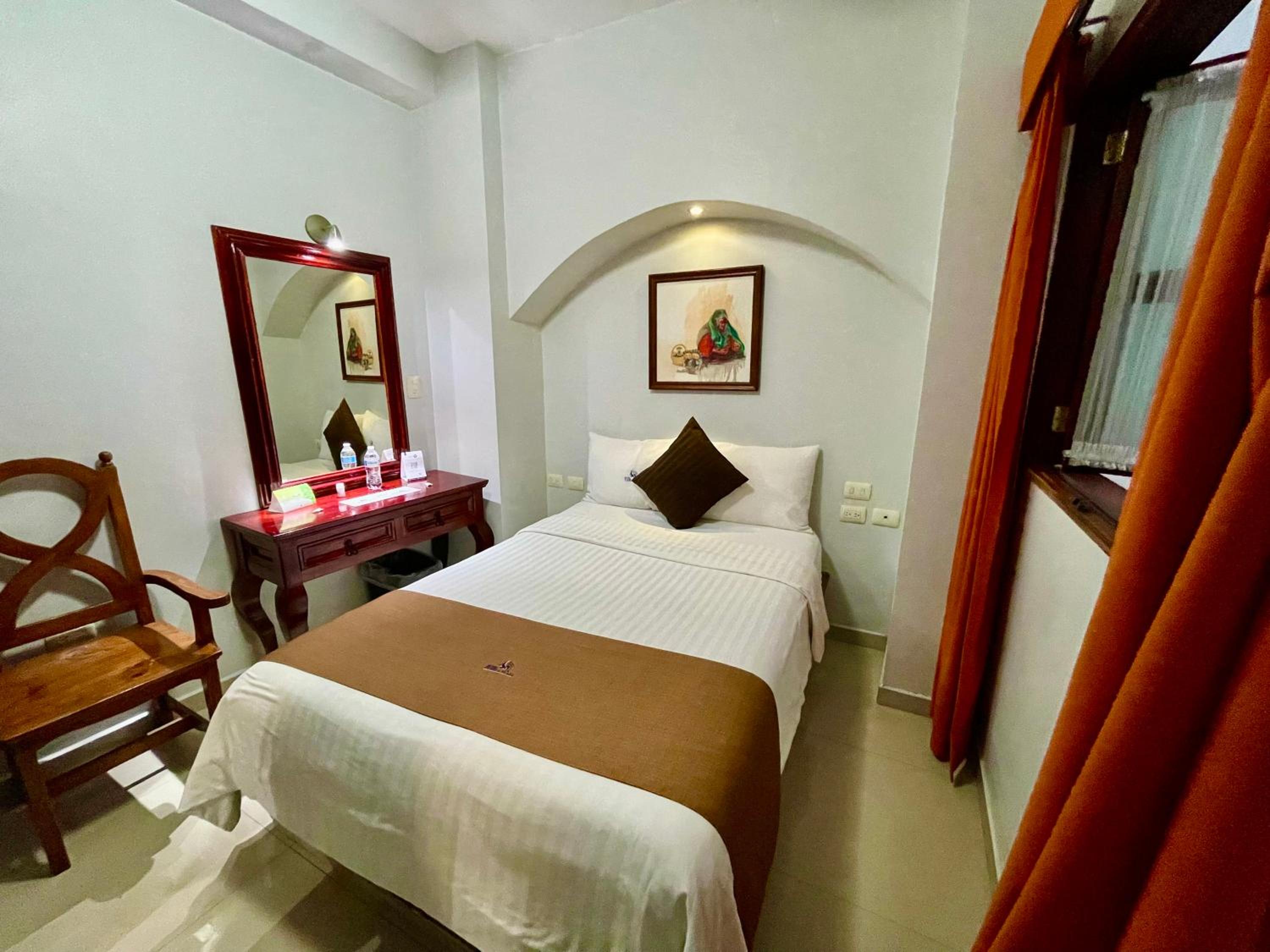 Double Room - Photo 3