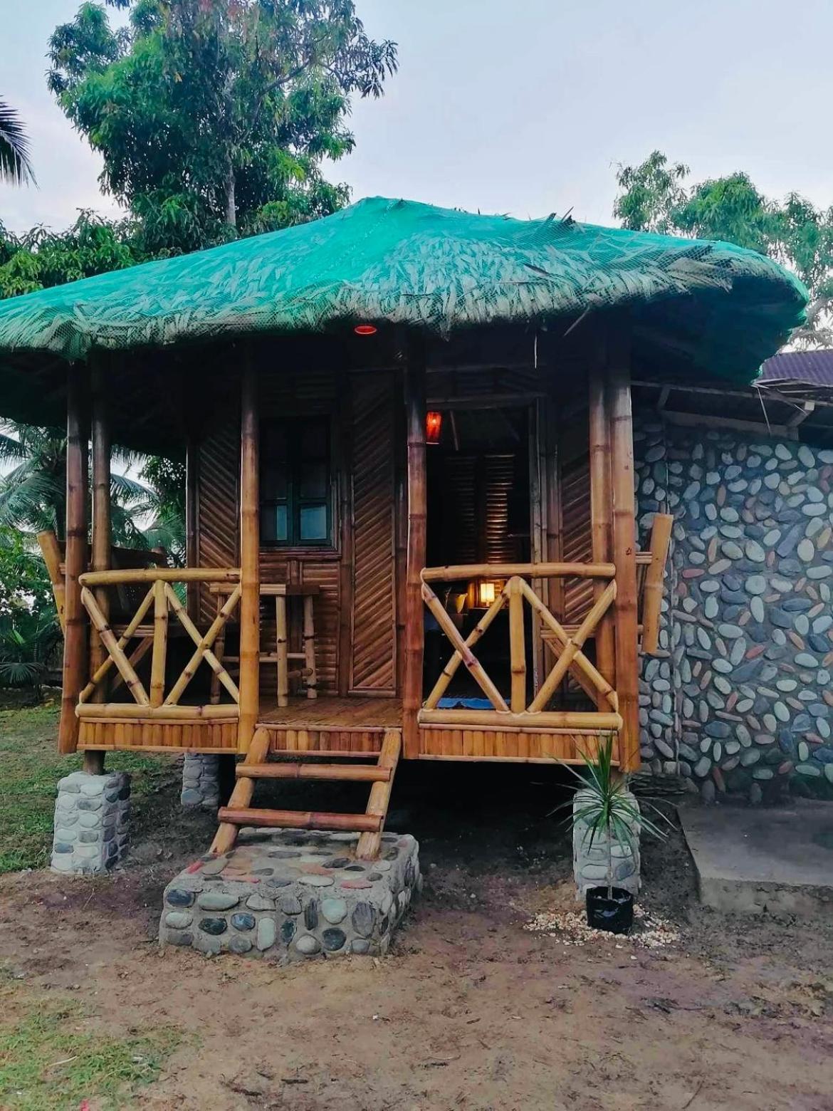 Bungalow with Patio - Photo 3