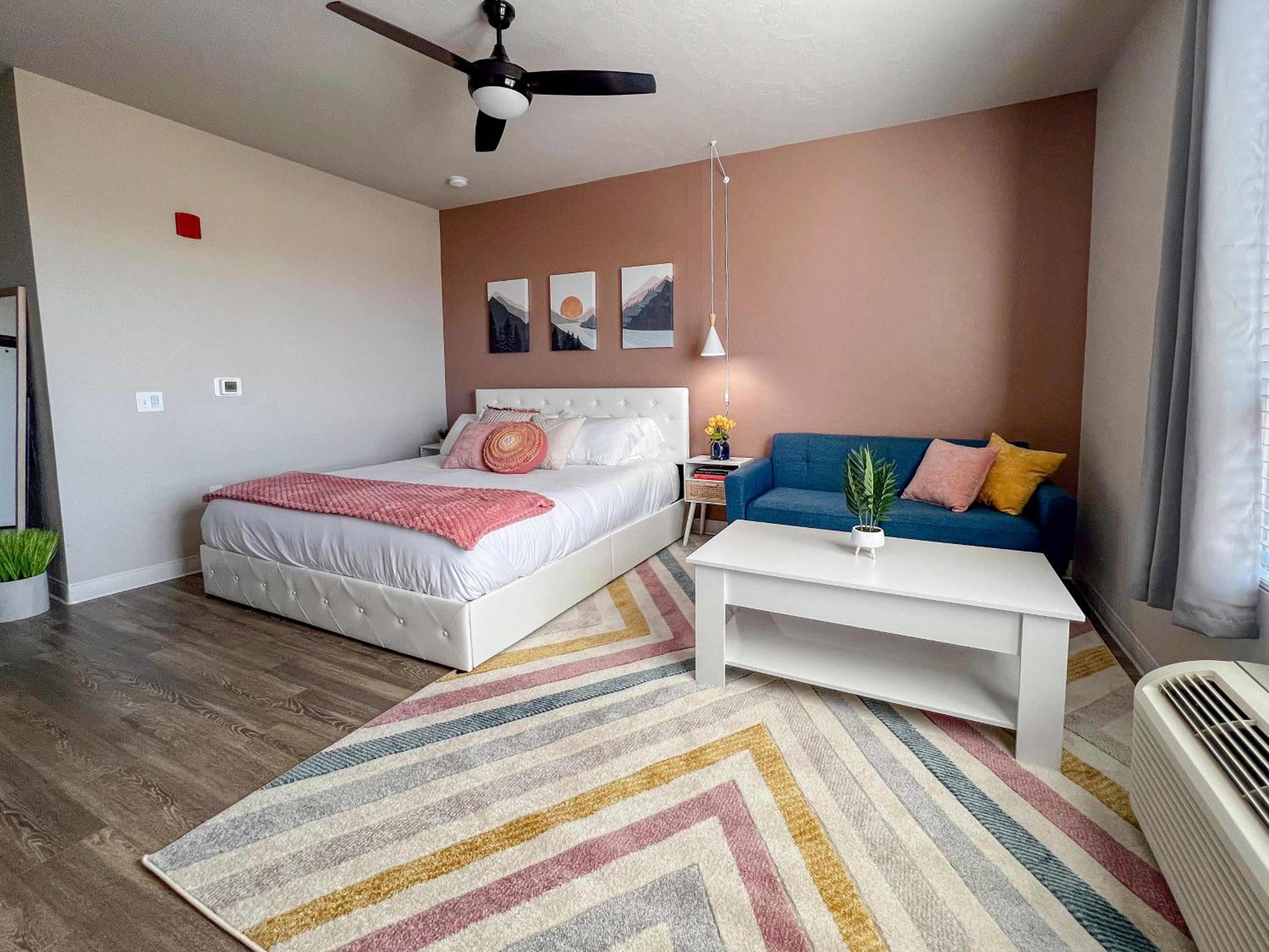 Studio Apartment photo 1