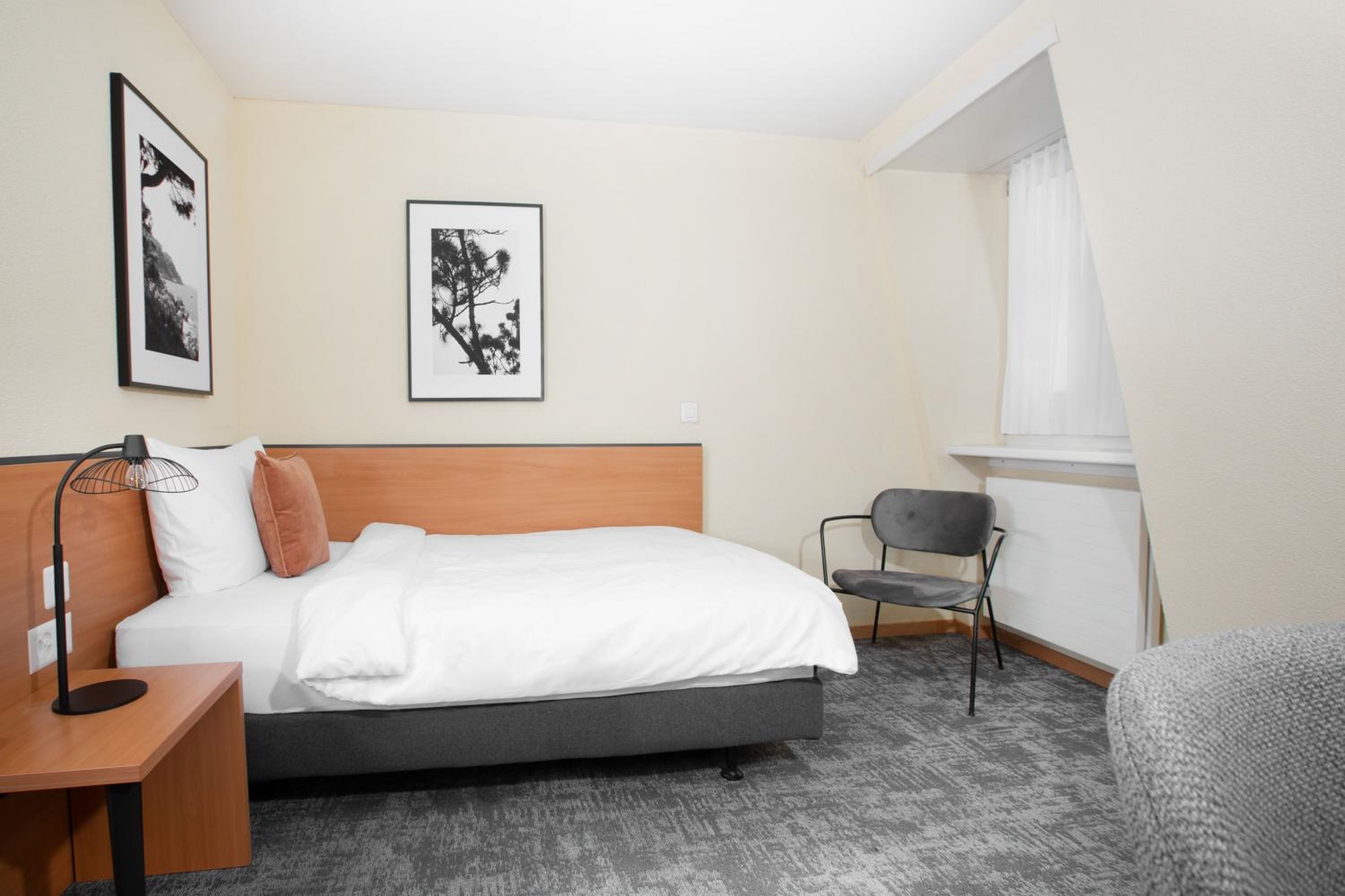 Single Room Economy photo 1
