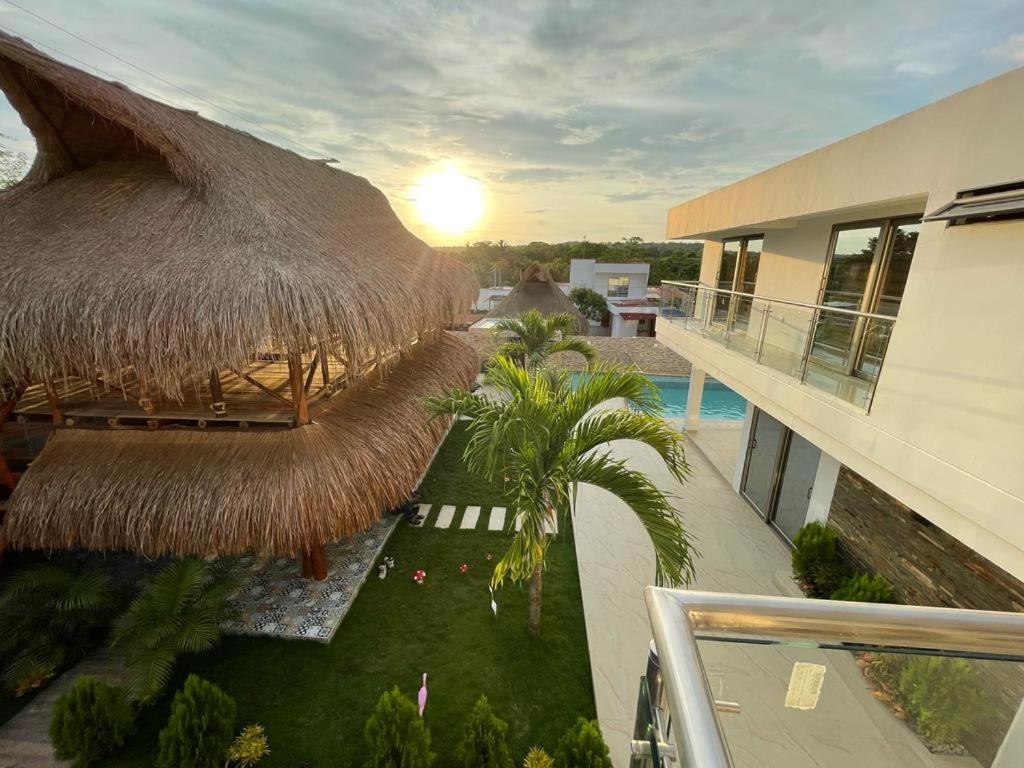 Villa photo 3