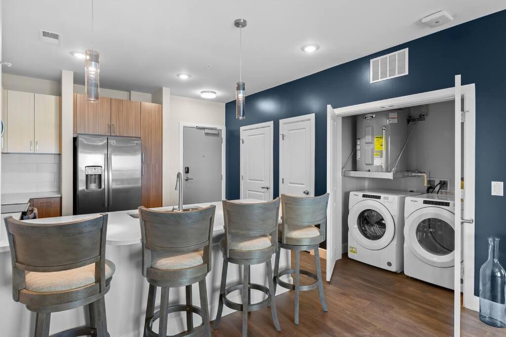 Two-Bedroom Apartment - Photo 16