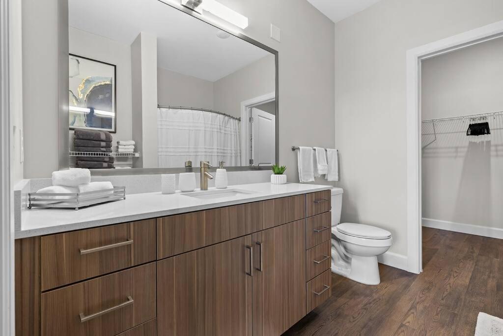 Two-Bedroom Apartment - Photo 3