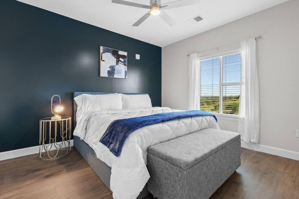 Two-Bedroom Apartment - Photo 14